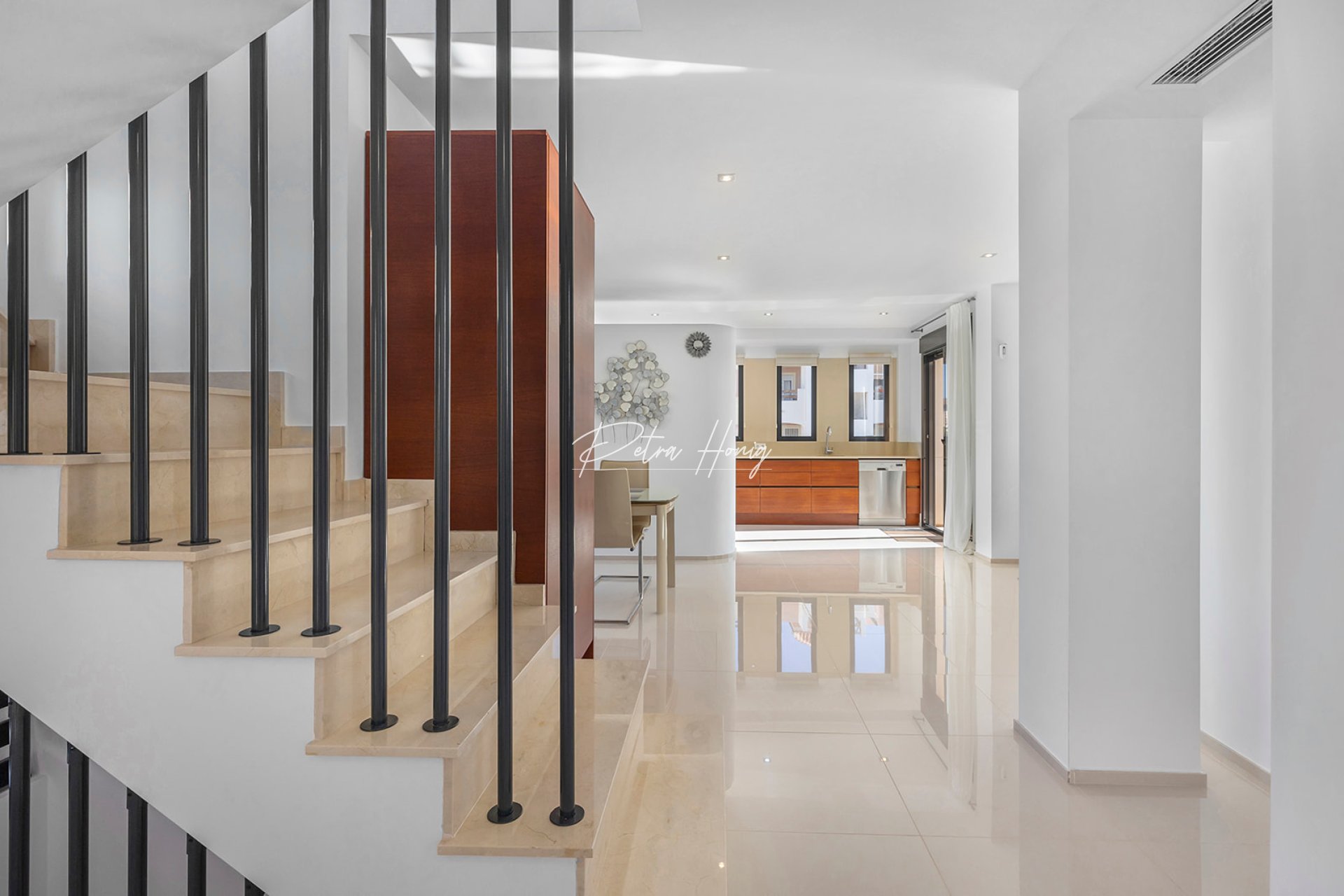 Resales - Villa - Orihuela Costa - La Zenia
