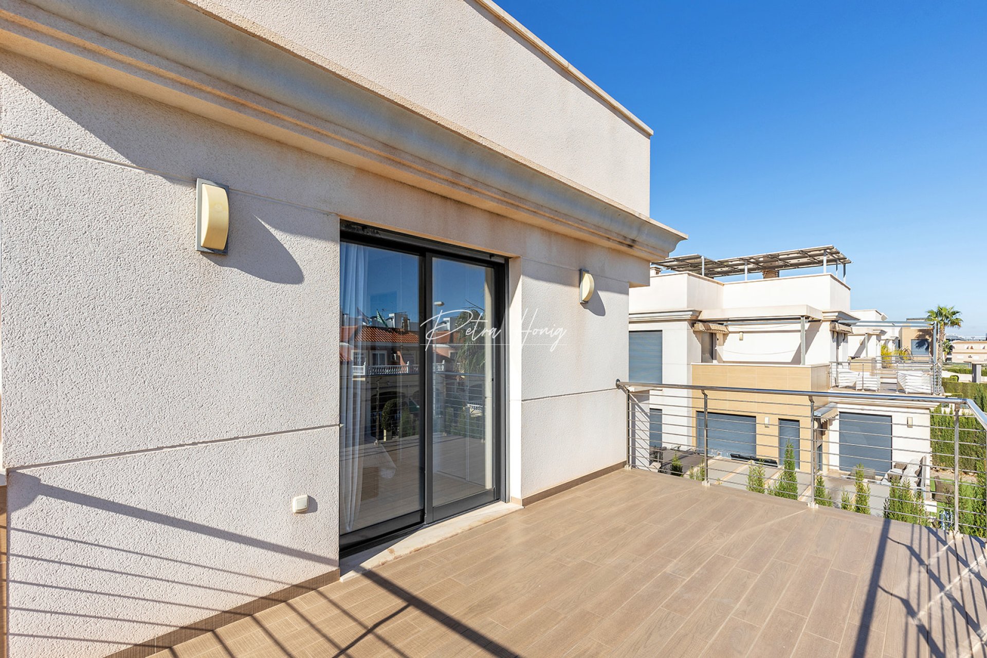 Resales - Villa - Orihuela Costa - La Zenia