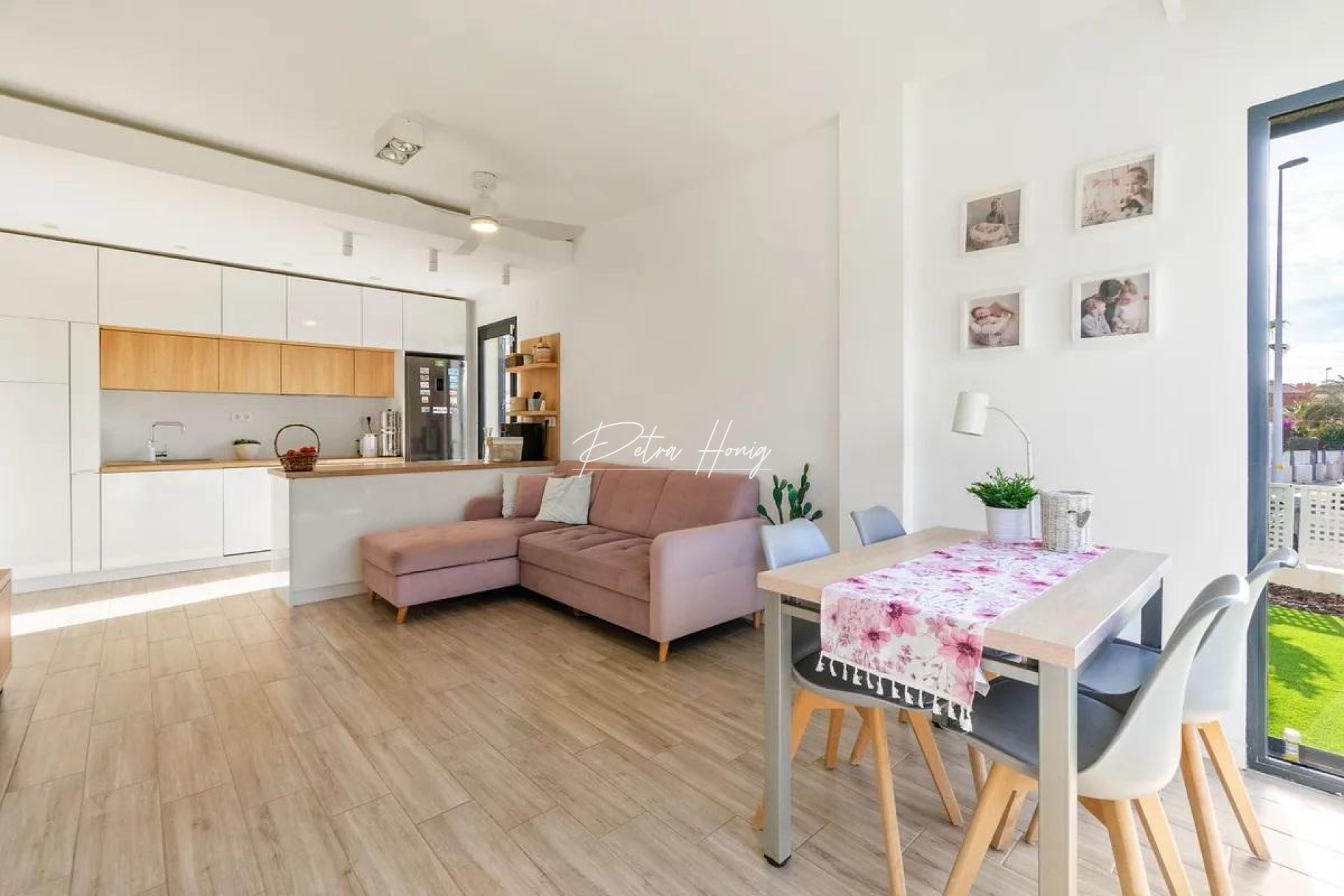 Resales - Villa - Orihuela Costa - La Zenia