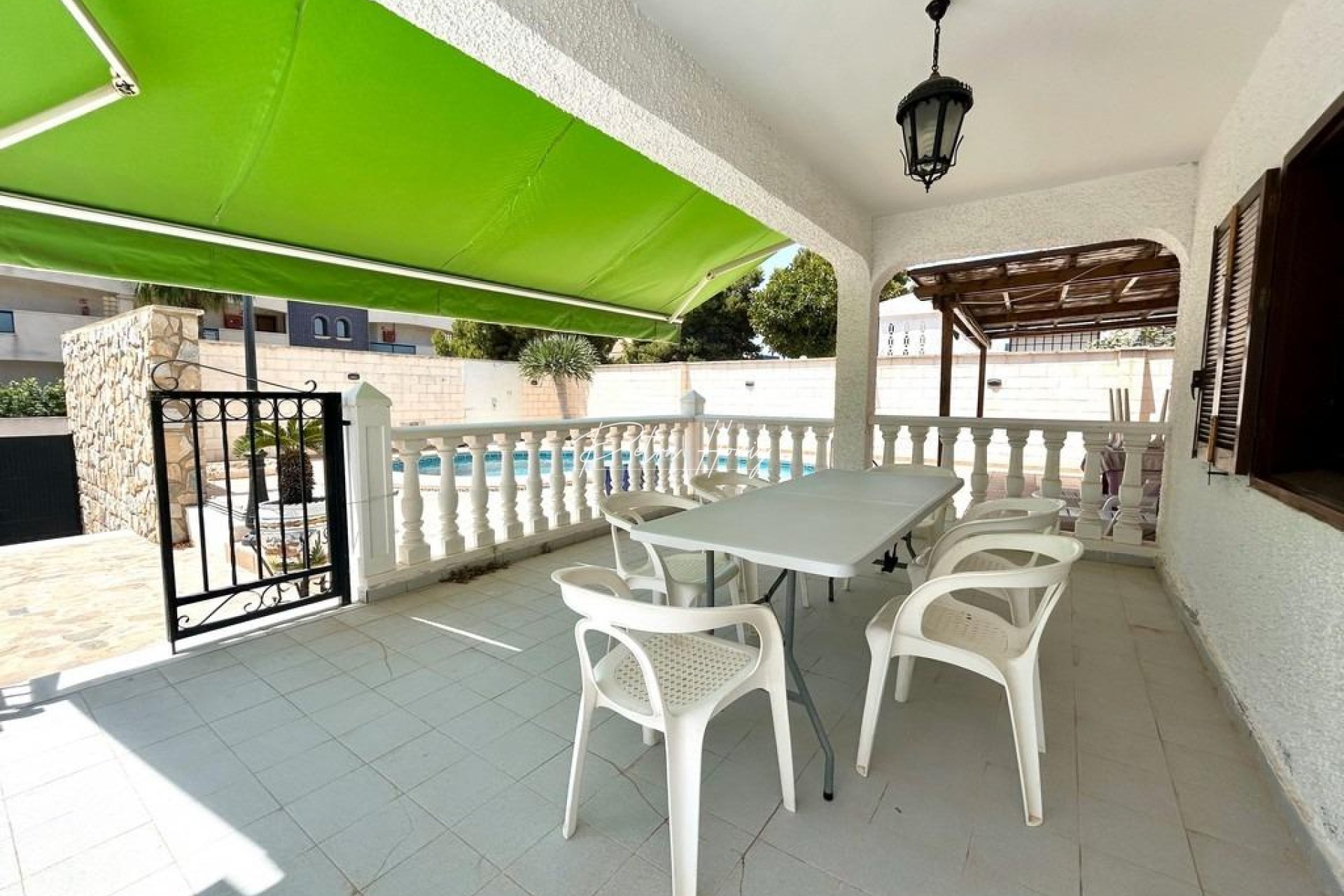 Resales - Villa - Orihuela Costa - La Zenia
