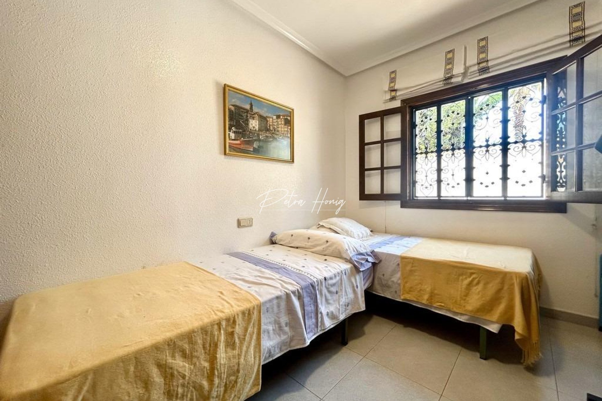 Resales - Villa - Orihuela Costa - La Zenia