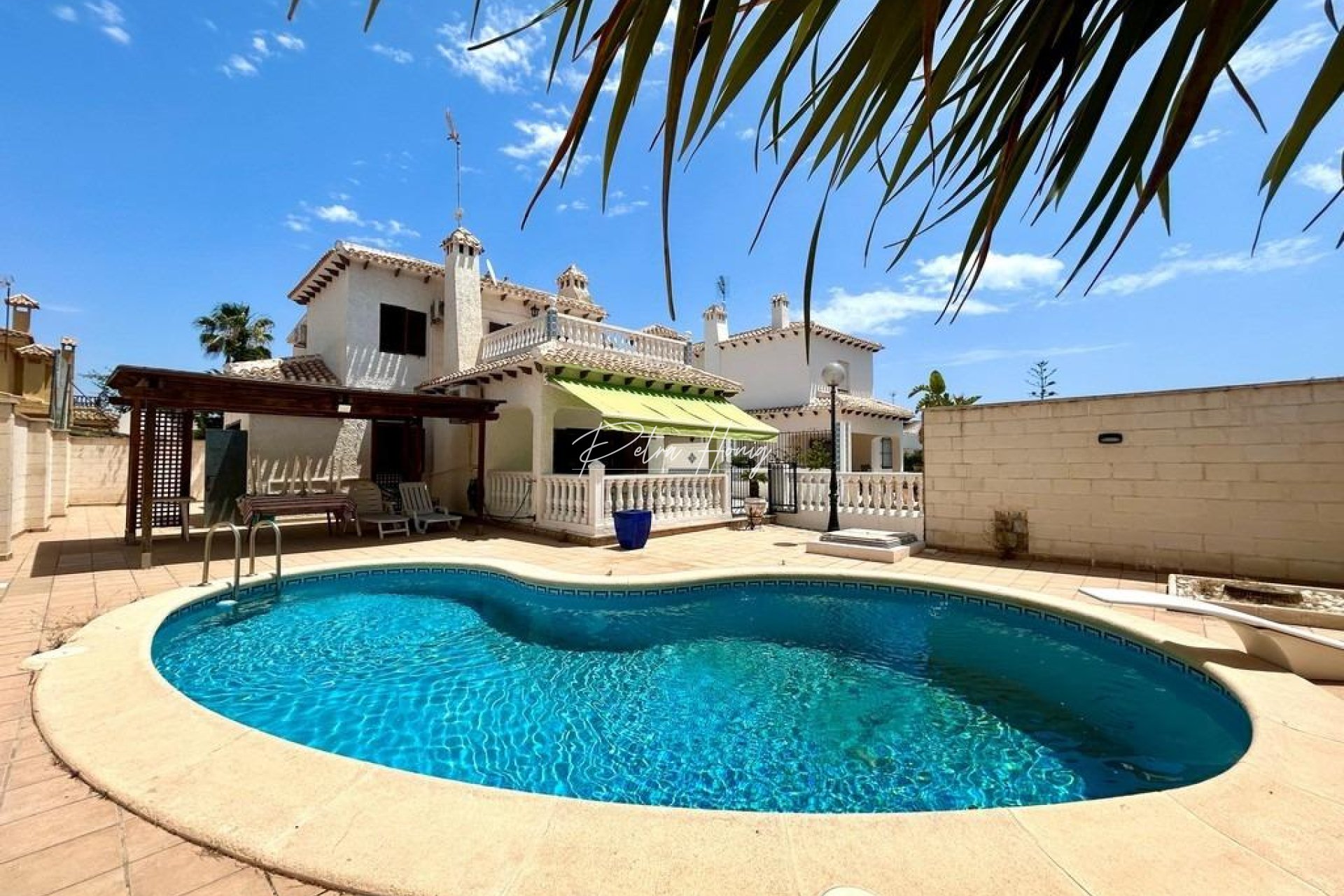Resales - Villa - Orihuela Costa - La Zenia