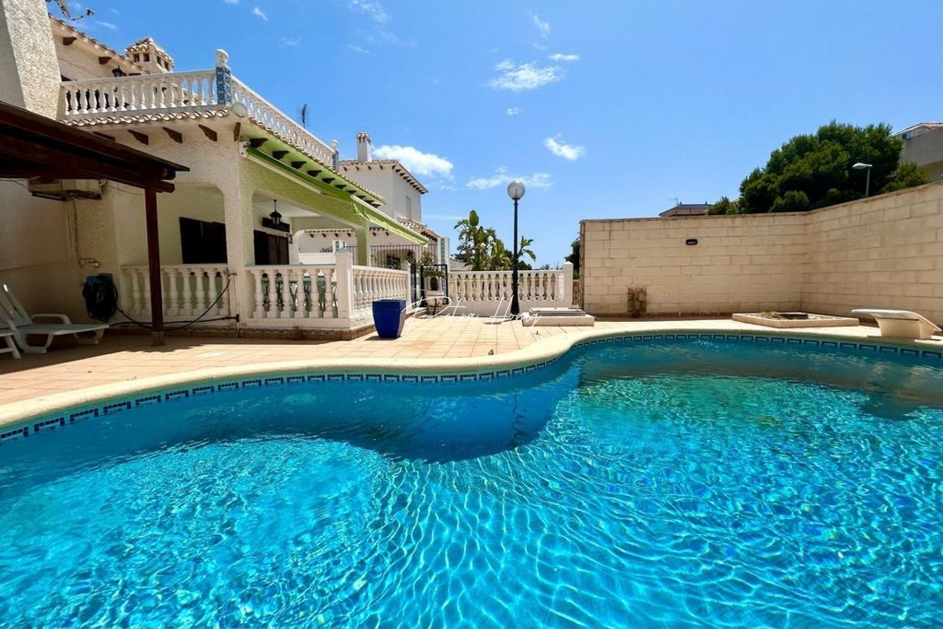 Resales - Villa - Orihuela Costa - La Zenia