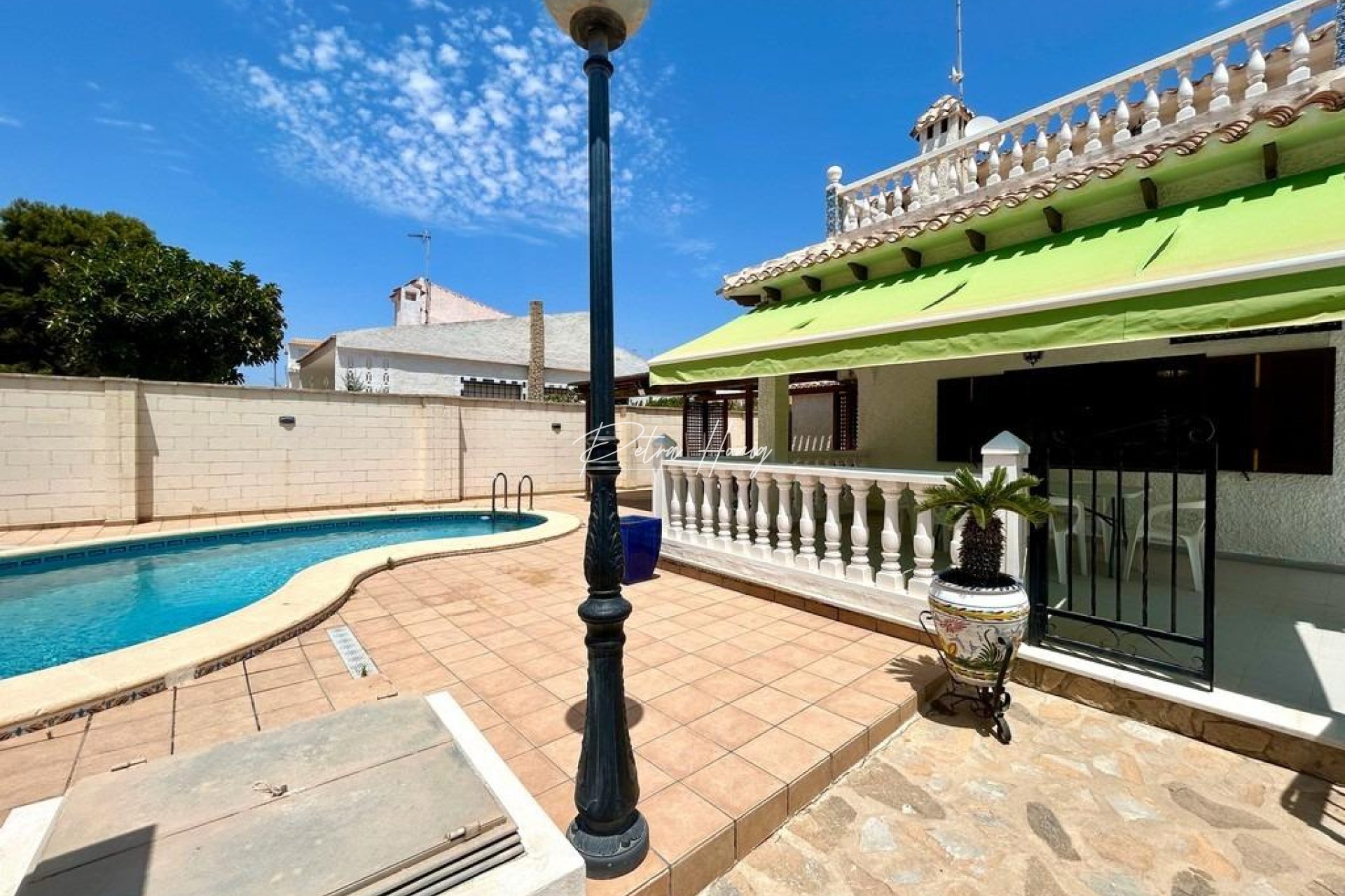 Resales - Villa - Orihuela Costa - La Zenia