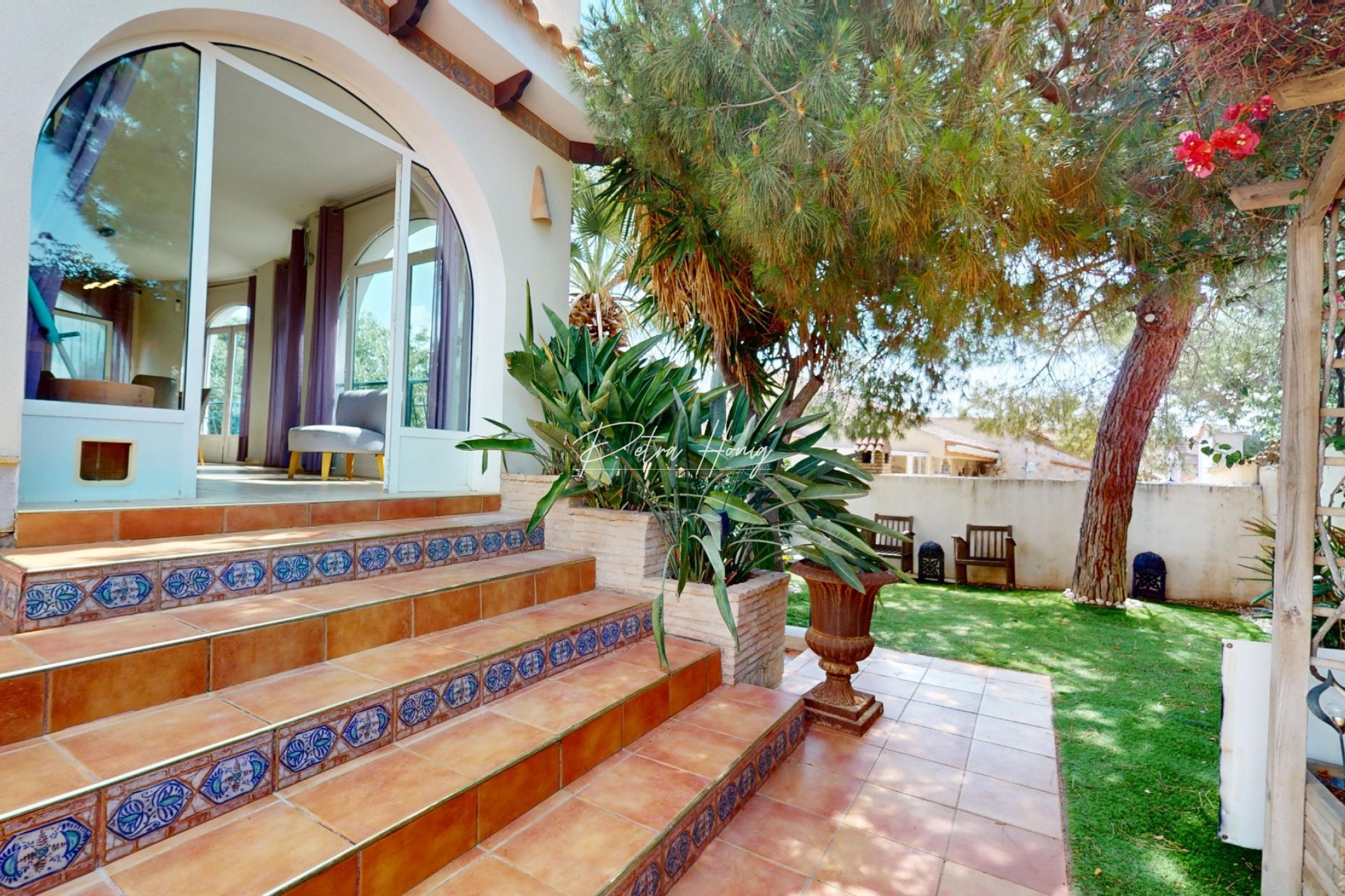 Resales - Villa - Orihuela Costa - La Zenia
