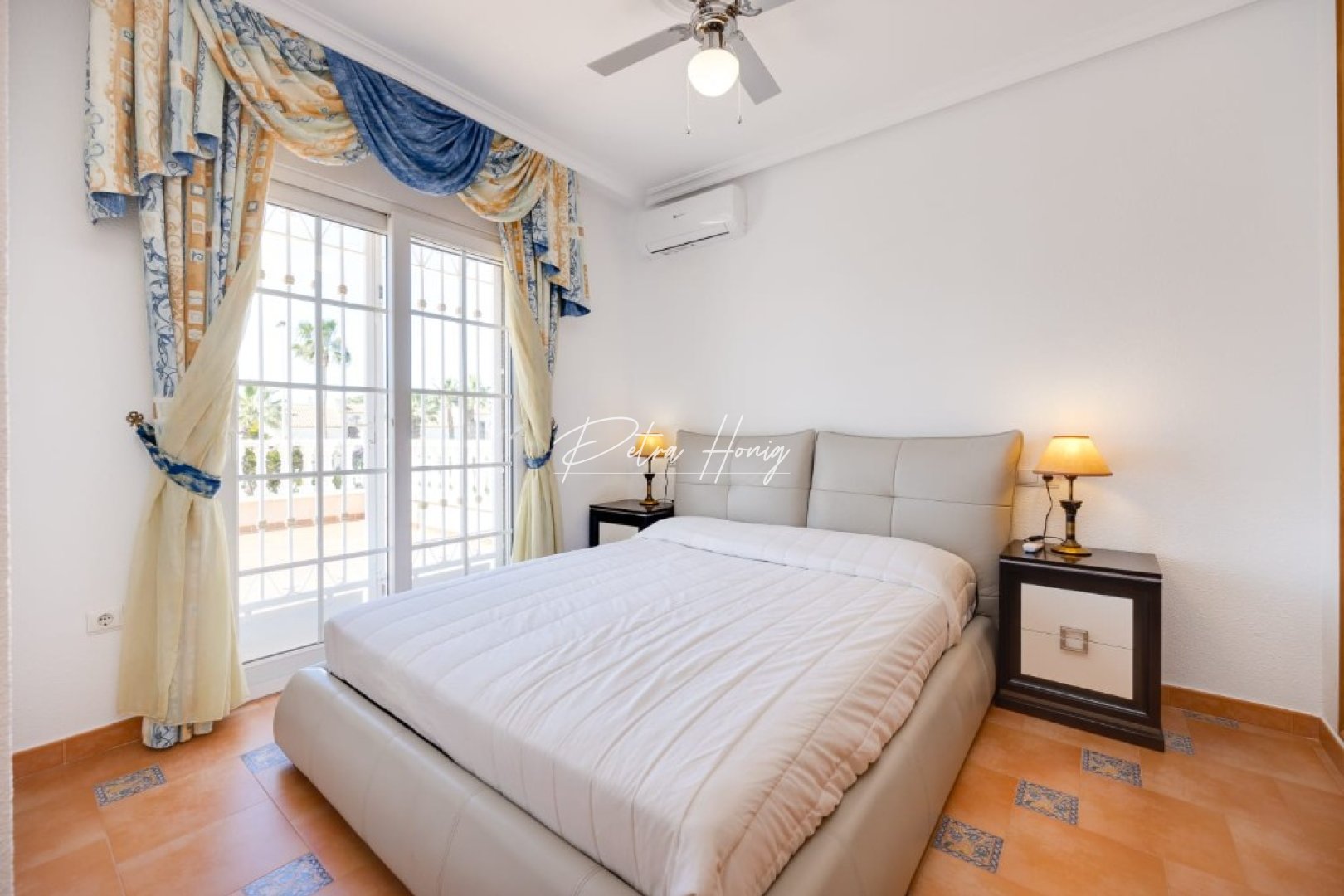 Resales - Villa - Orihuela Costa - La Zenia