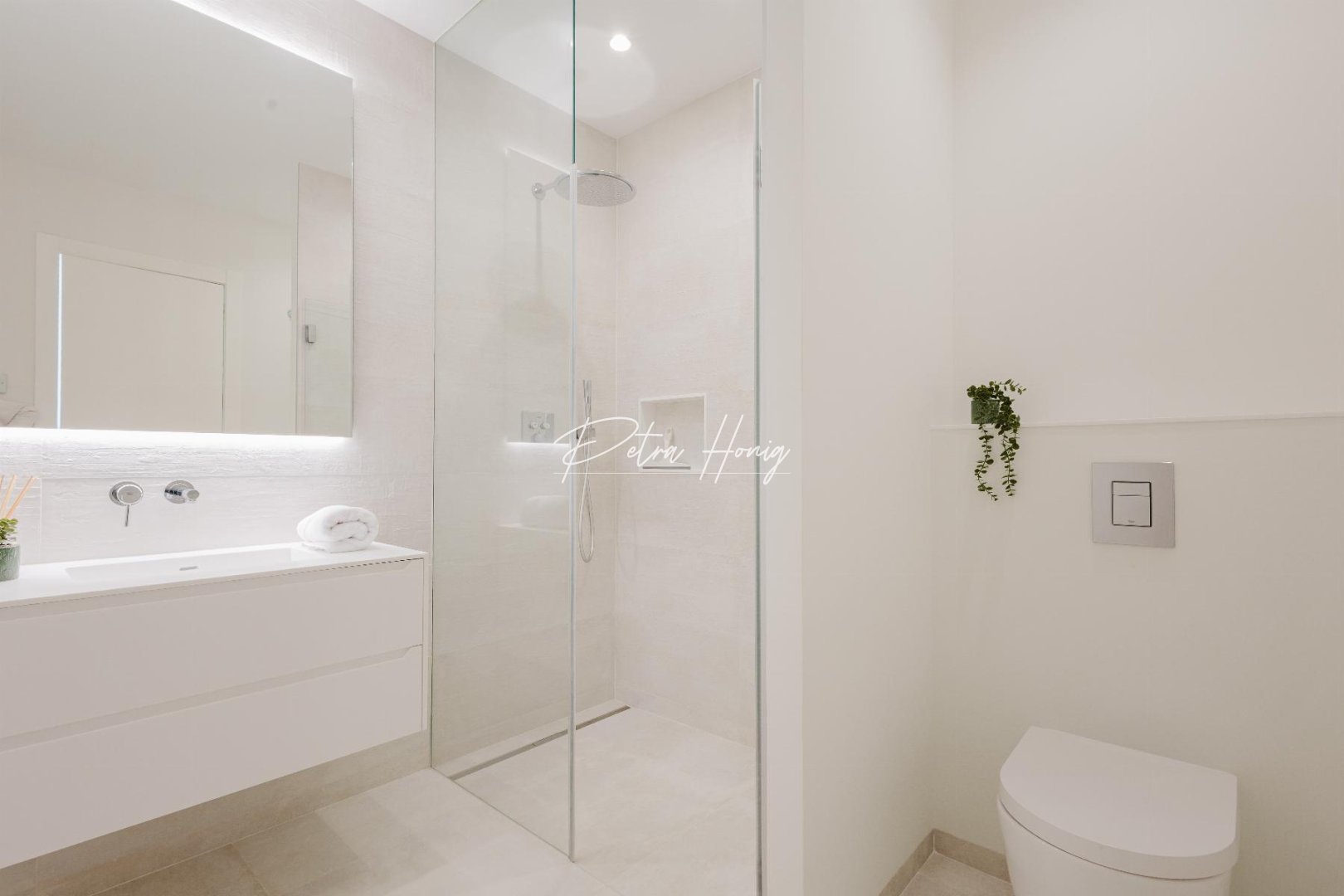 Resales - Villa - Orihuela Costa - Las Colinas Golf