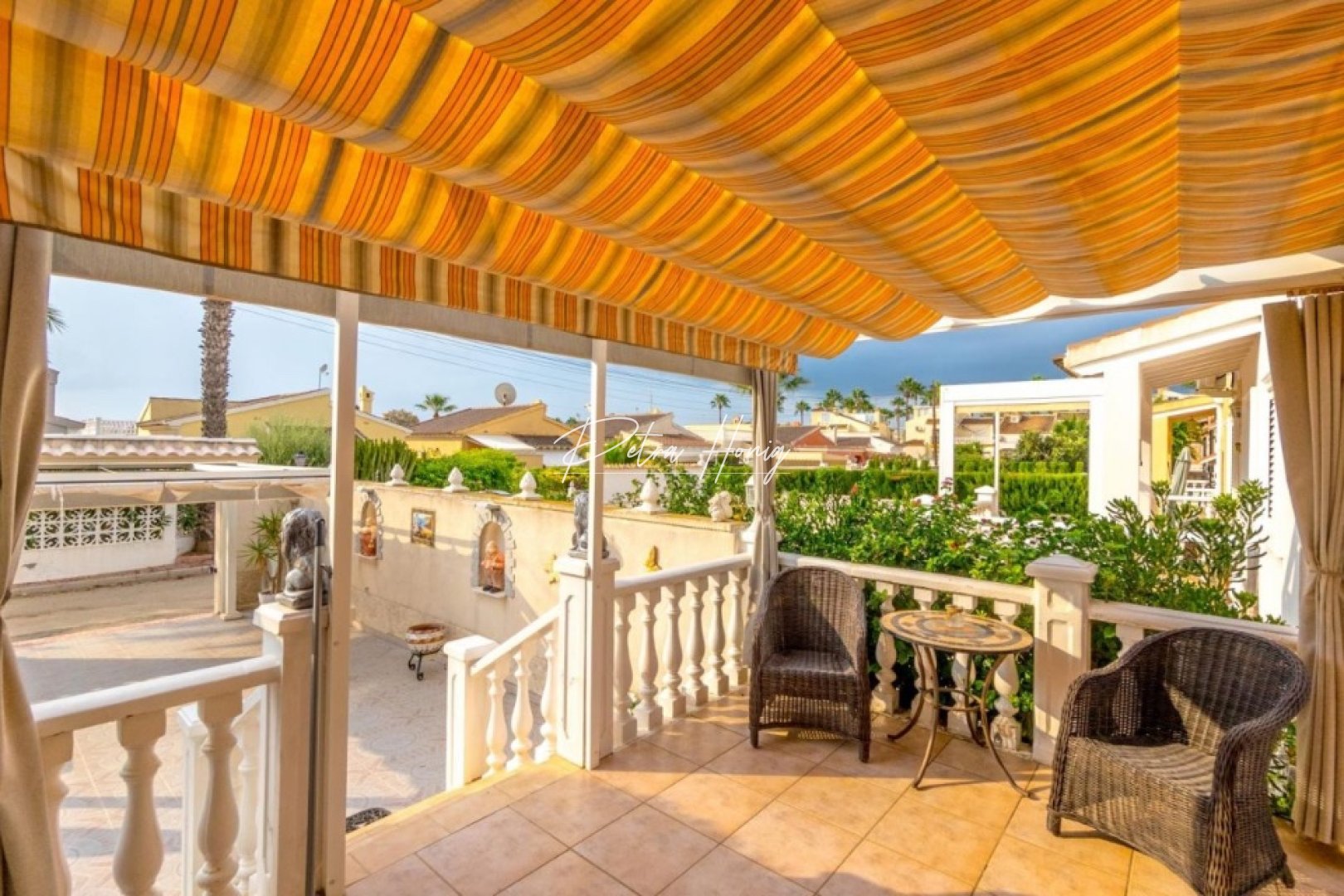 Resales - Villa - Orihuela Costa - Playa Flamenca
