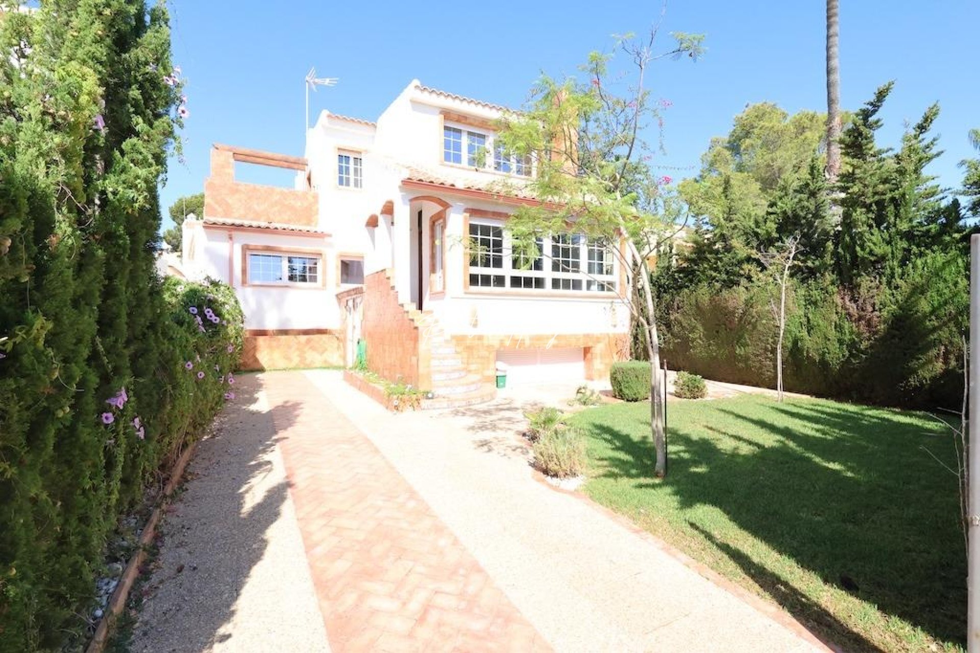 Resales - Villa - Orihuela Costa - Villamartin