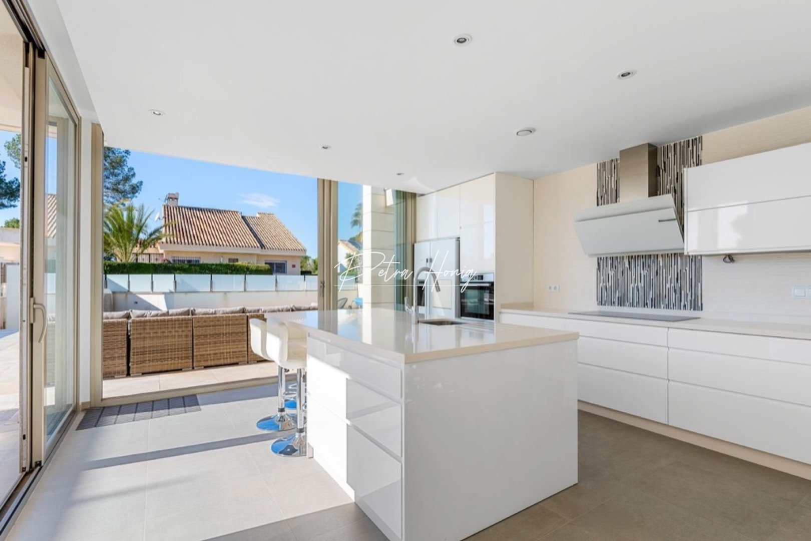 Resales - Villa - Orihuela Costa - Villamartin