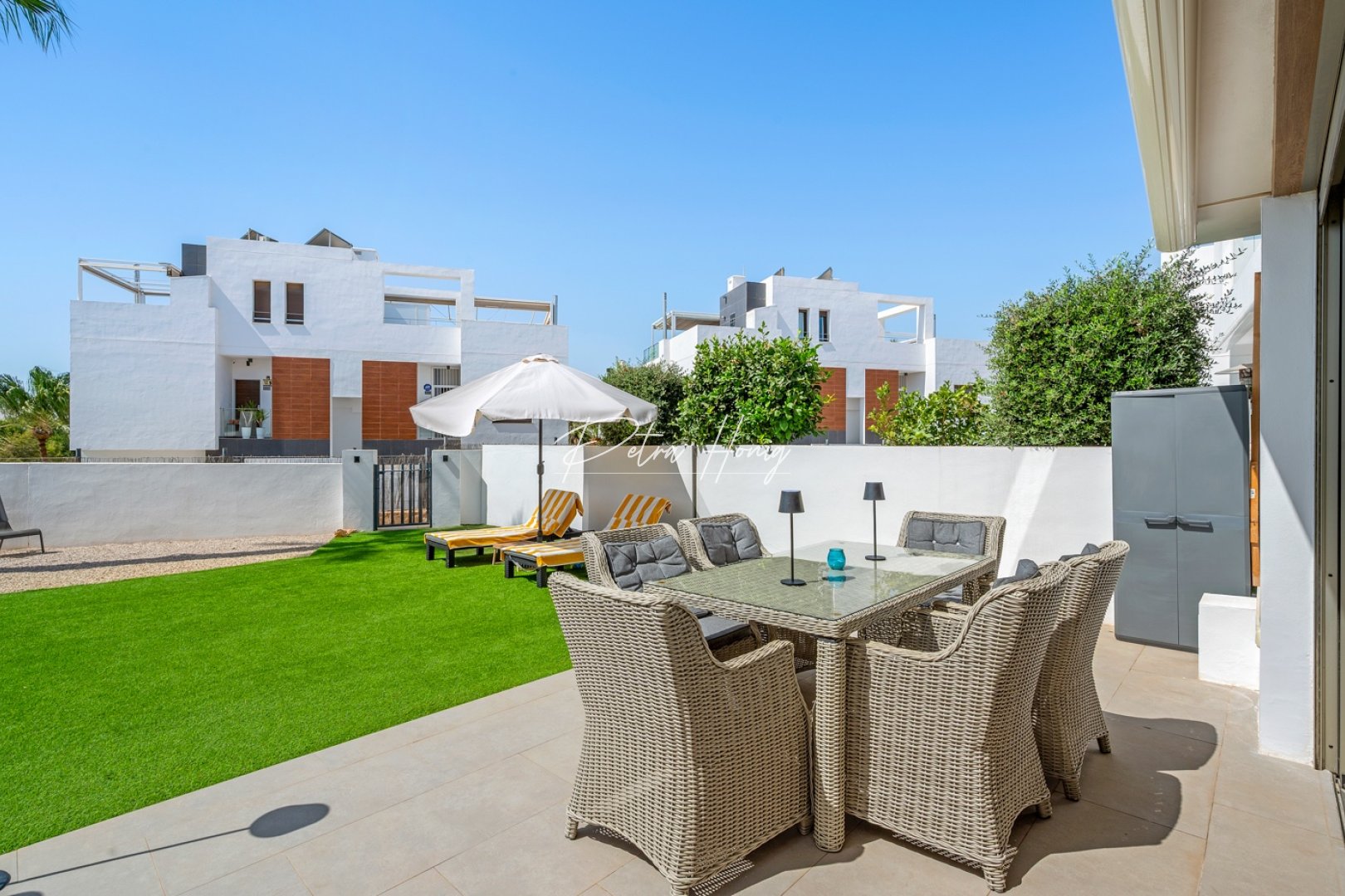 Resales - Villa - Orihuela Costa - Villamartin