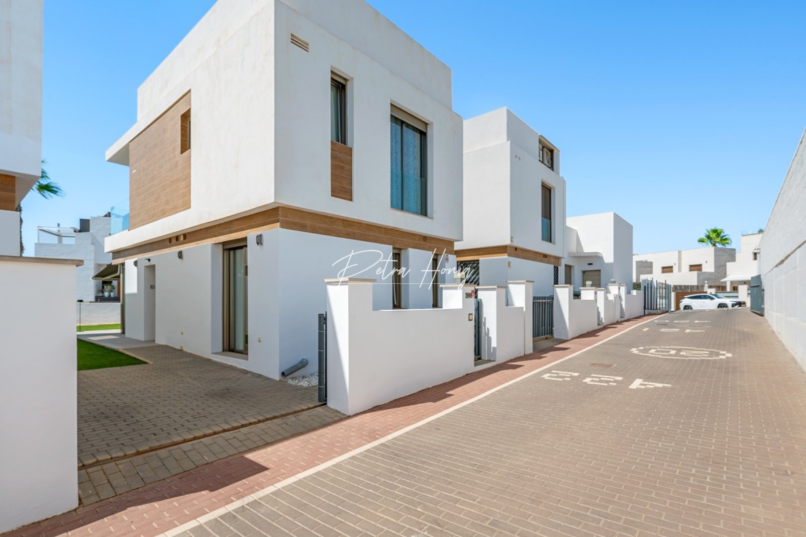 Resales - Villa - Orihuela Costa - Villamartin