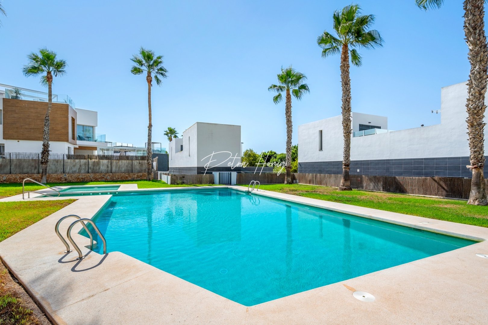 Resales - Villa - Orihuela Costa - Villamartin