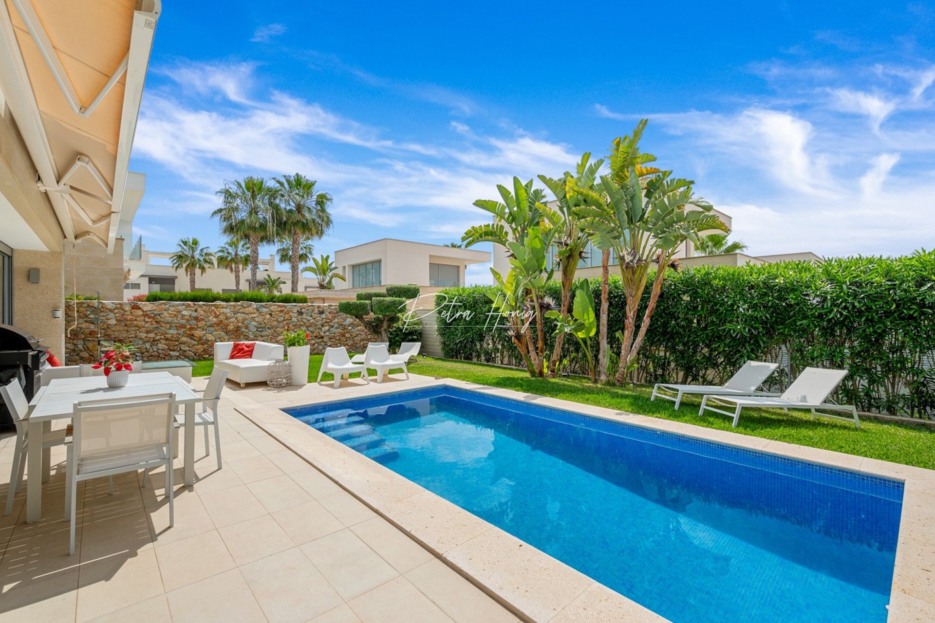 Resales - Villa - Orihuela Costa - Vistabella Golf
