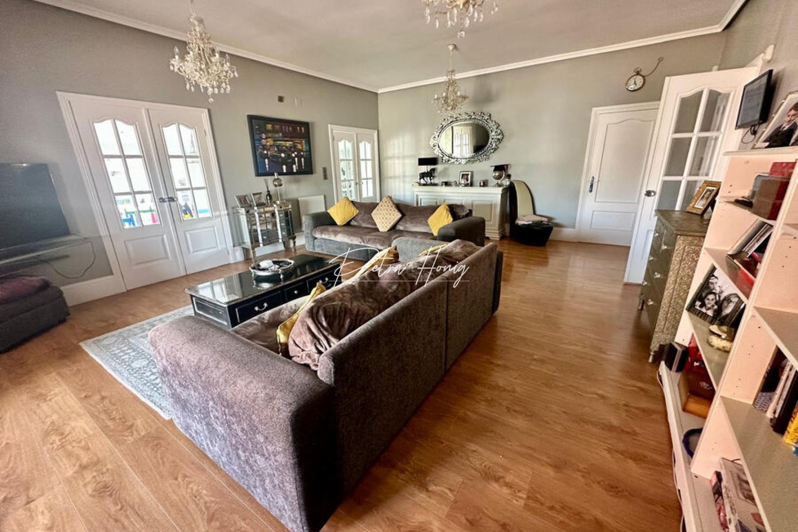 Resales - Villa - Other areas - Heredades