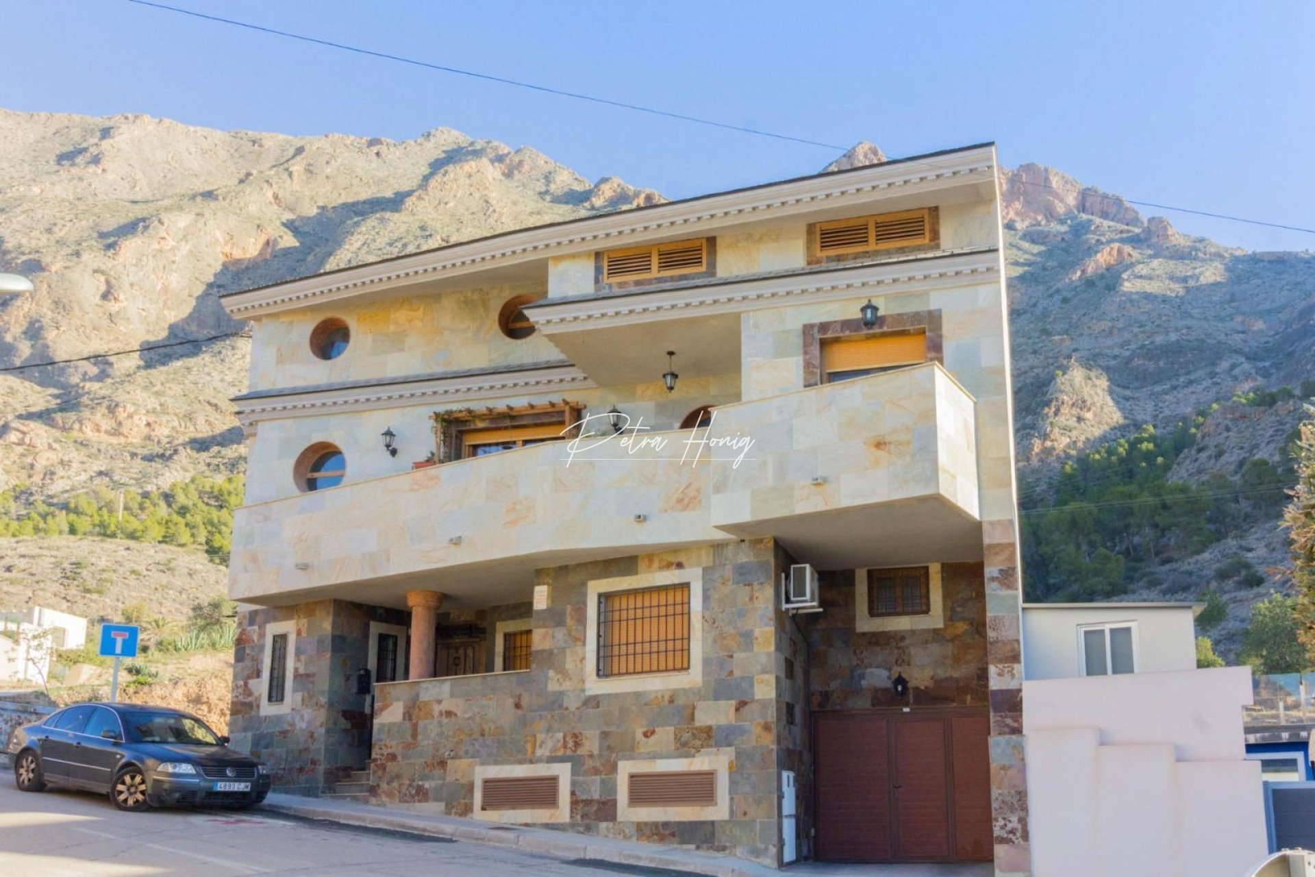 Resales - Villa - Other areas - Redován