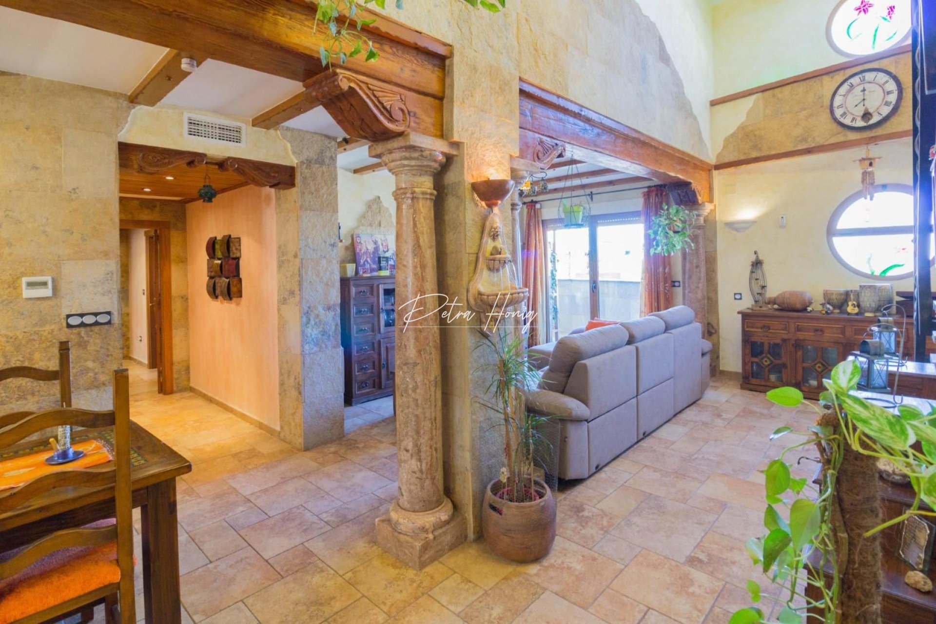 Resales - Villa - Other areas - Redován