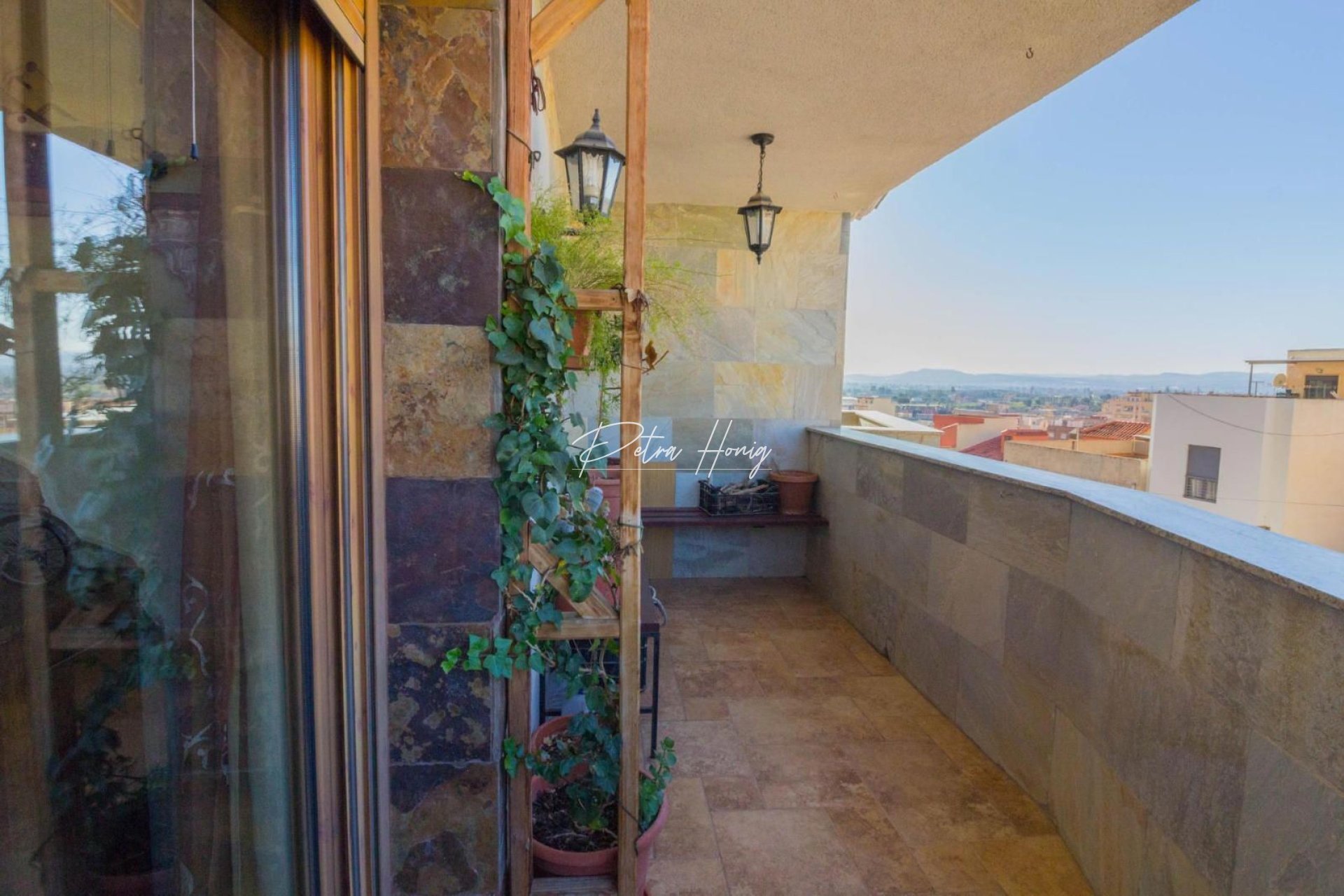 Resales - Villa - Other areas - Redován