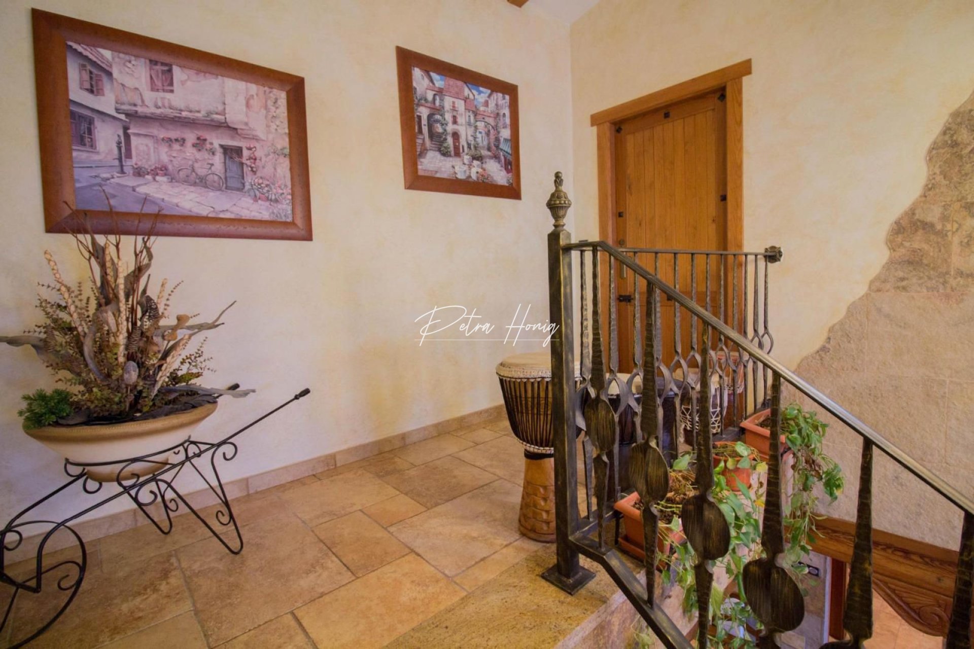 Resales - Villa - Other areas - Redován
