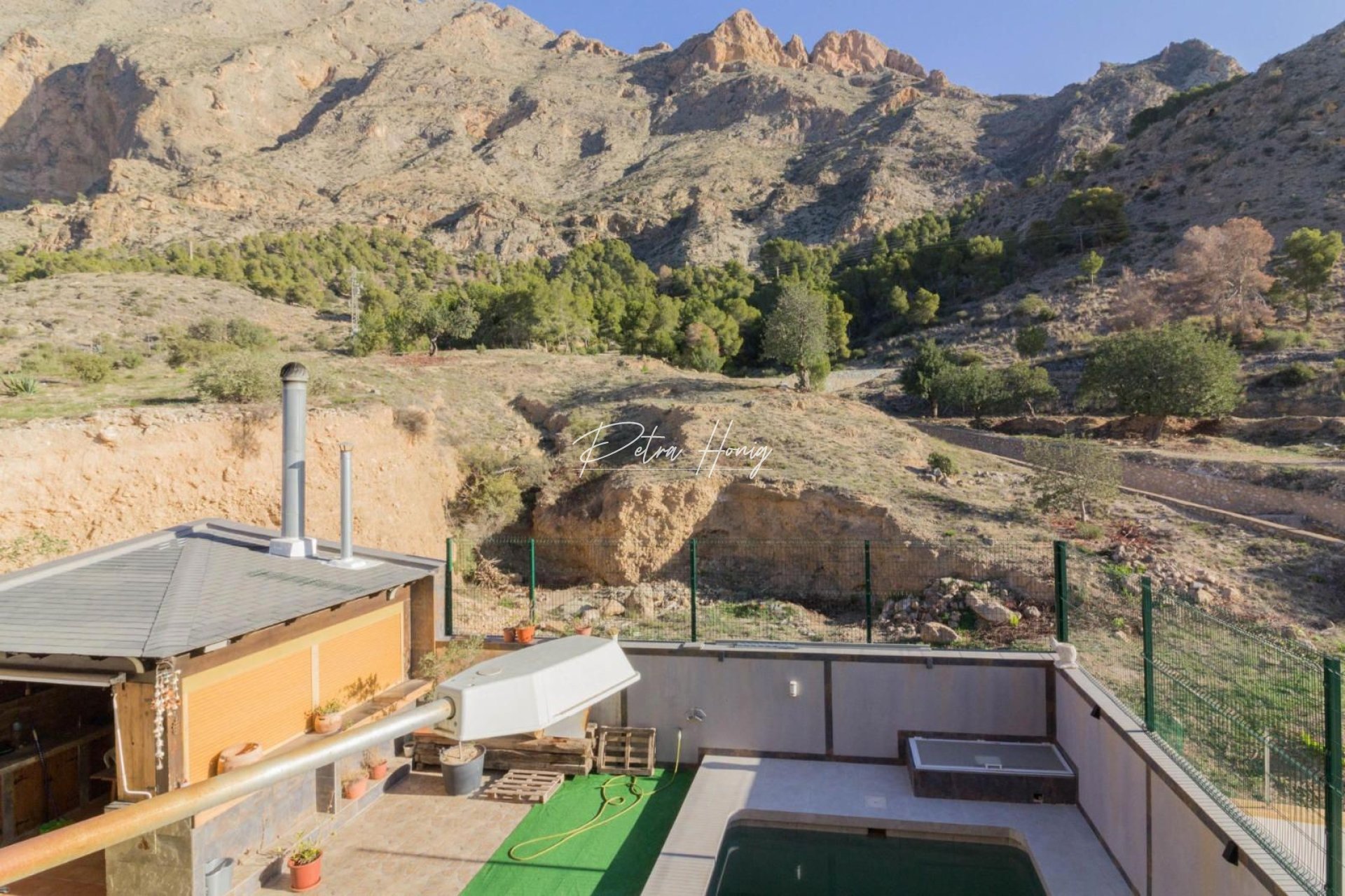 Resales - Villa - Other areas - Redován