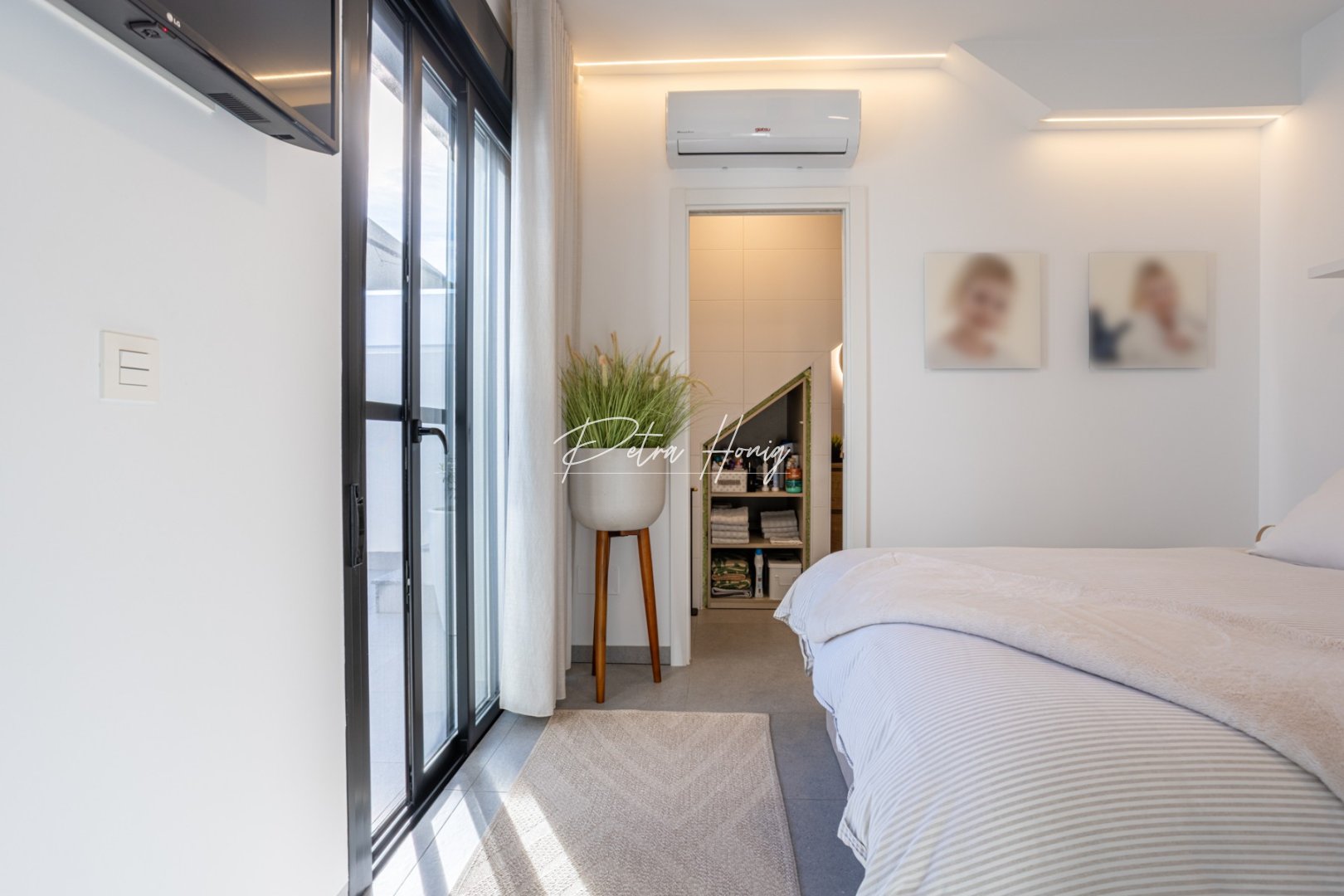 Resales - Villa - Other areas - Roldán