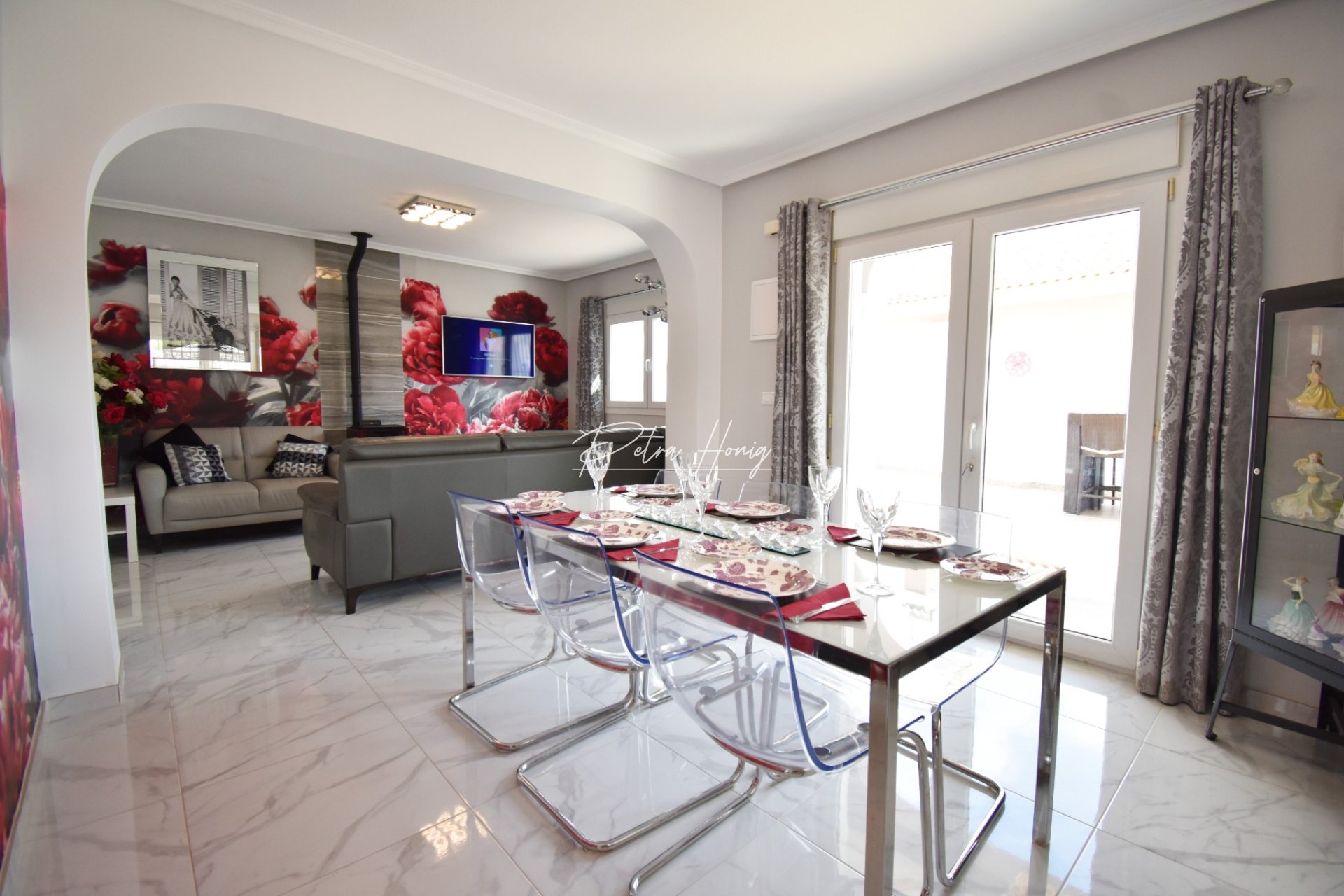 Resales - Villa - Other areas - Valle del Sol