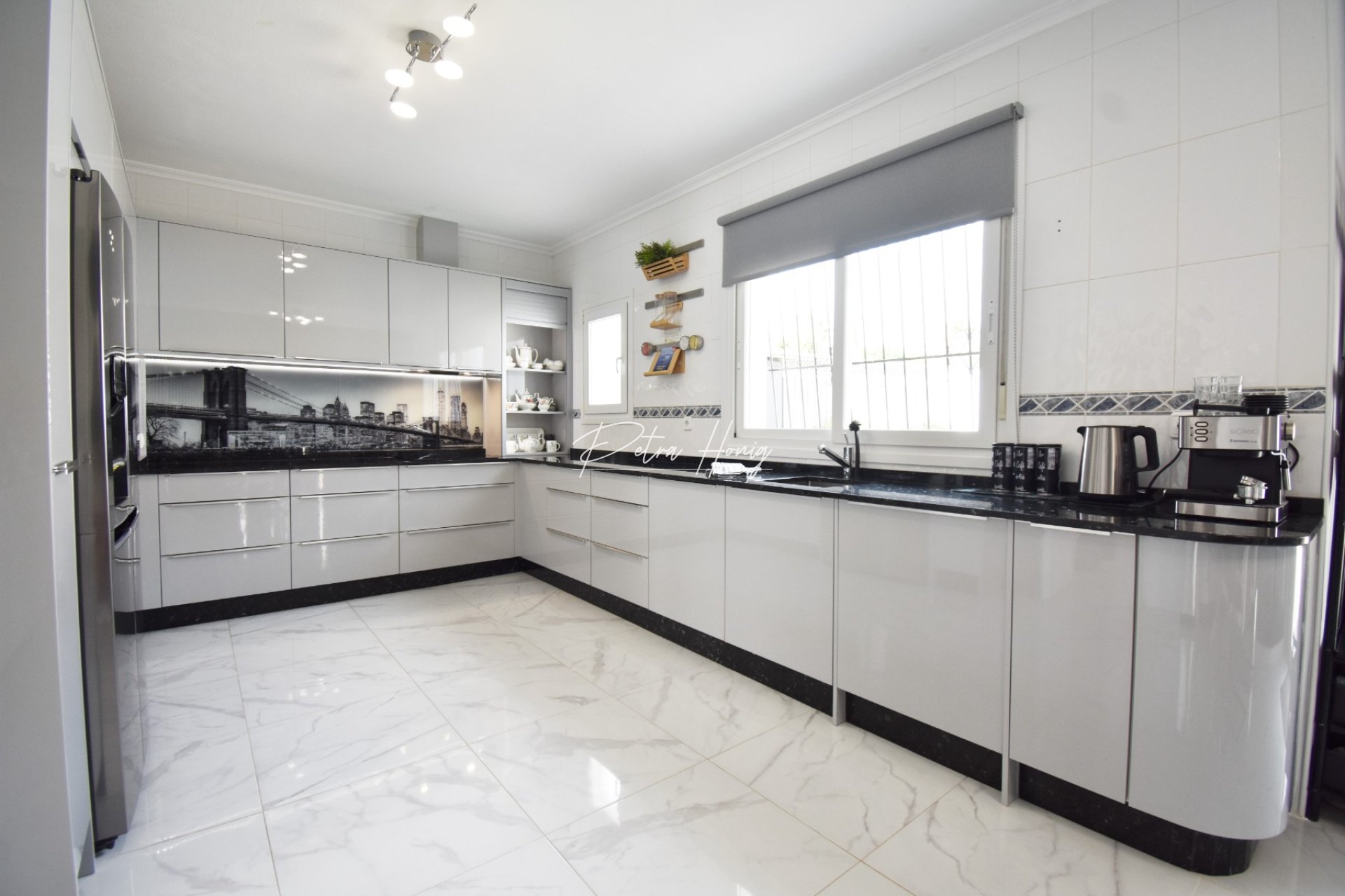 Resales - Villa - Other areas - Valle del Sol