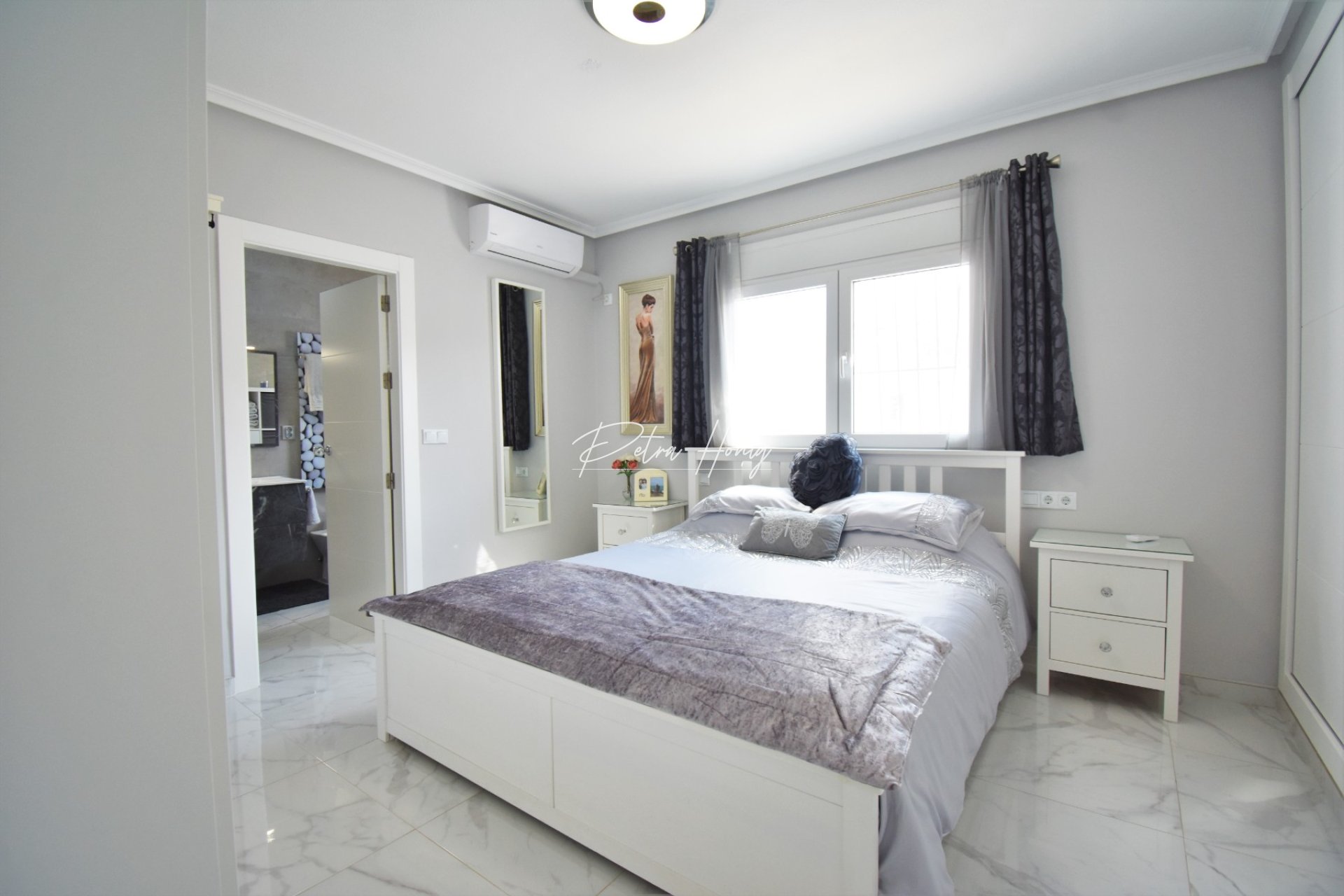 Resales - Villa - Other areas - Valle del Sol