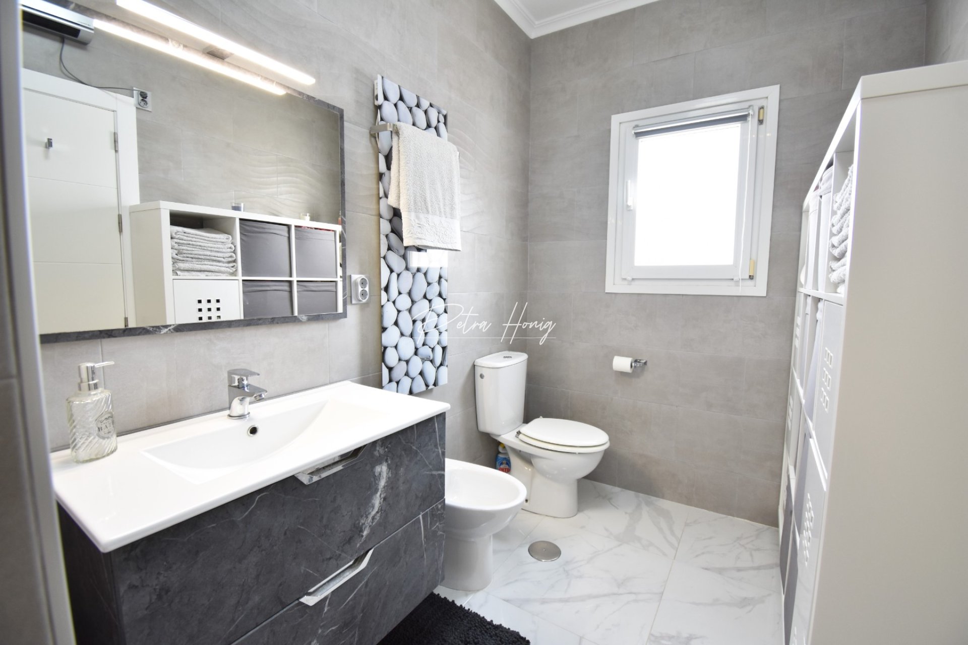 Resales - Villa - Other areas - Valle del Sol
