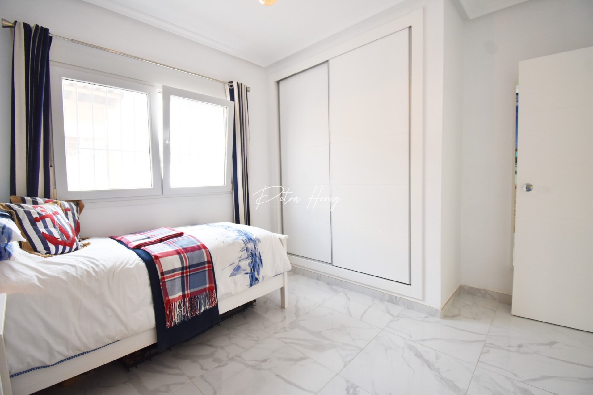 Resales - Villa - Other areas - Valle del Sol