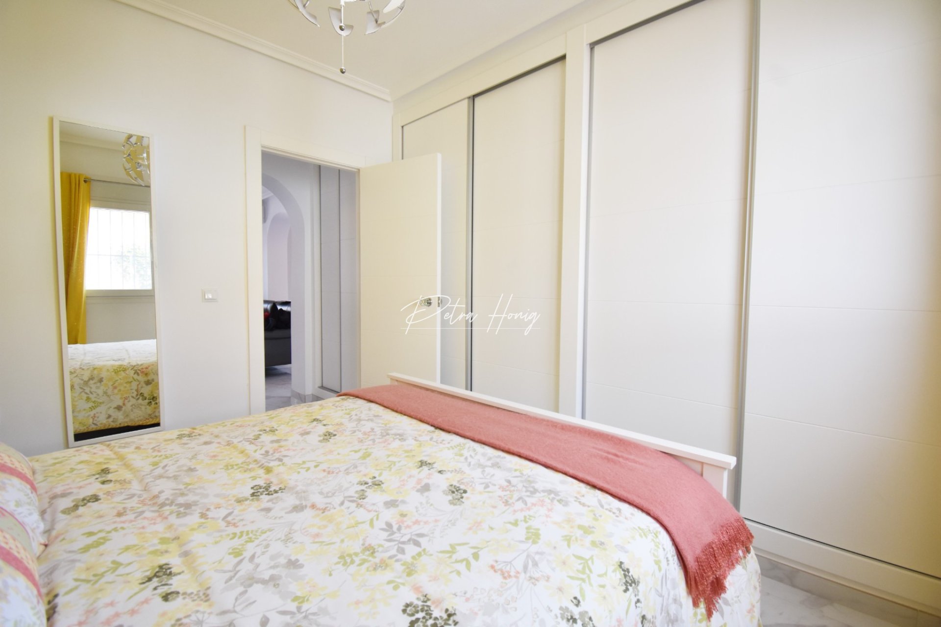 Resales - Villa - Other areas - Valle del Sol