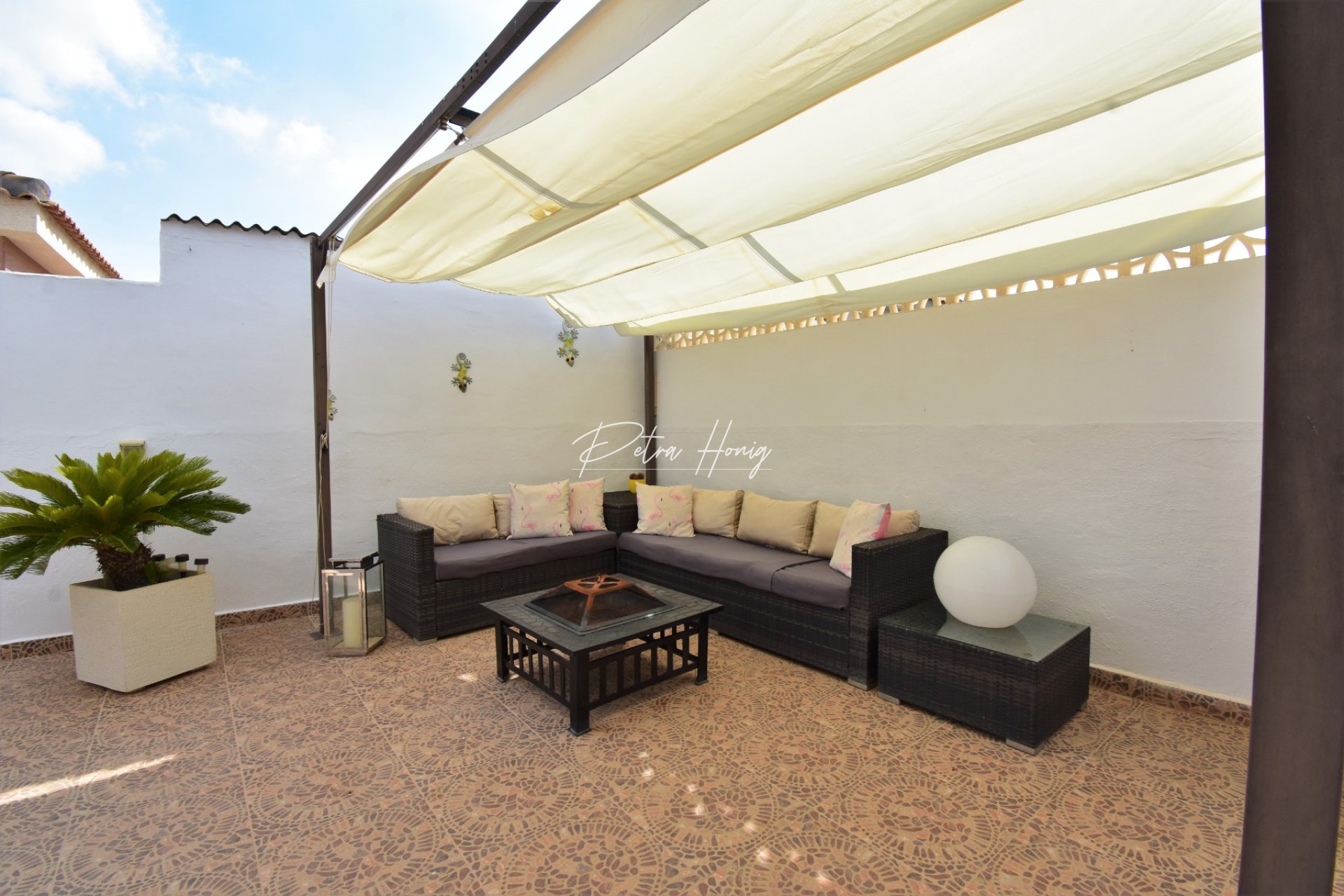 Resales - Villa - Other areas - Valle del Sol