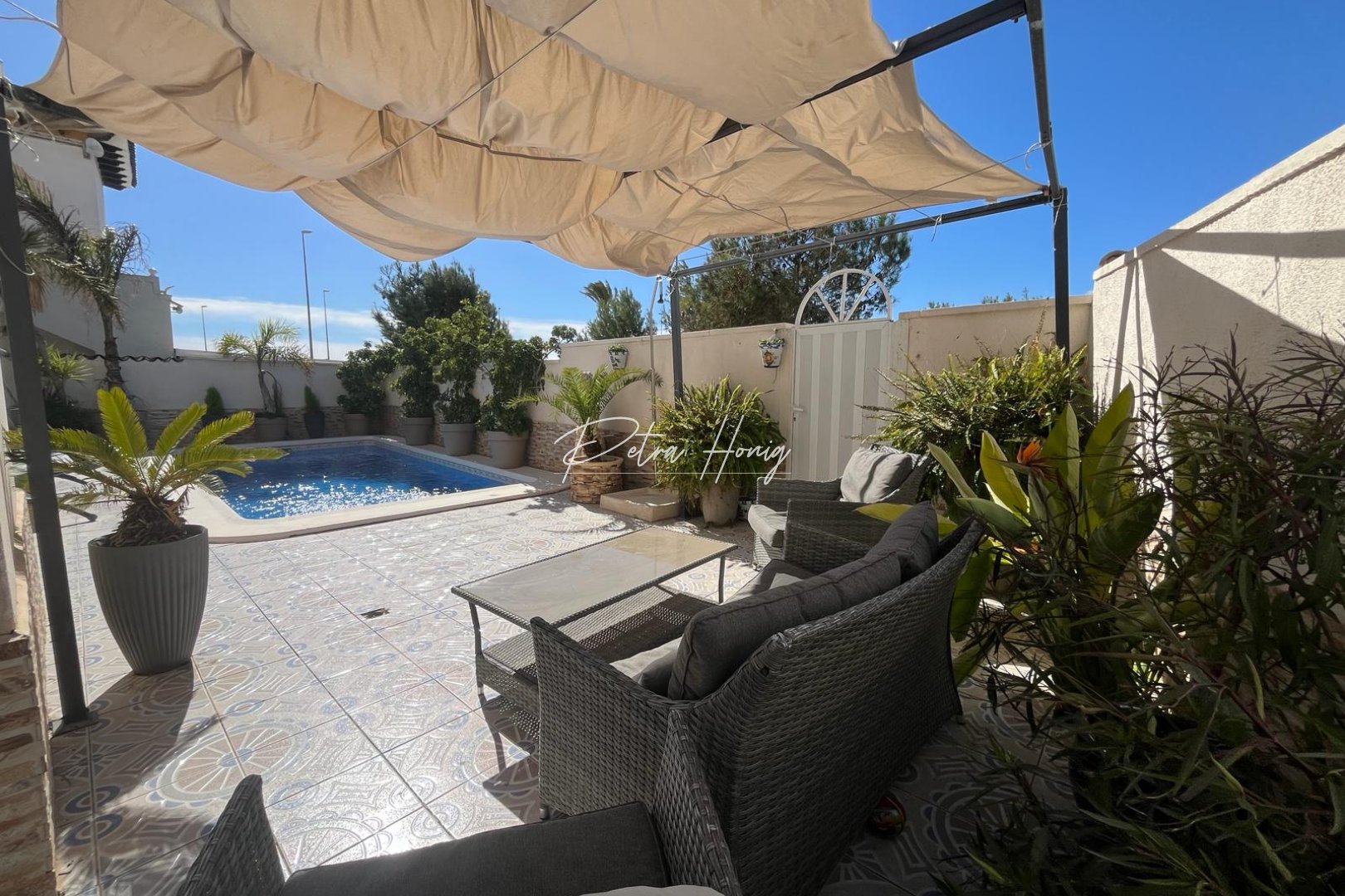 Resales - Villa - Playa Flamenca - Orihuela Costa