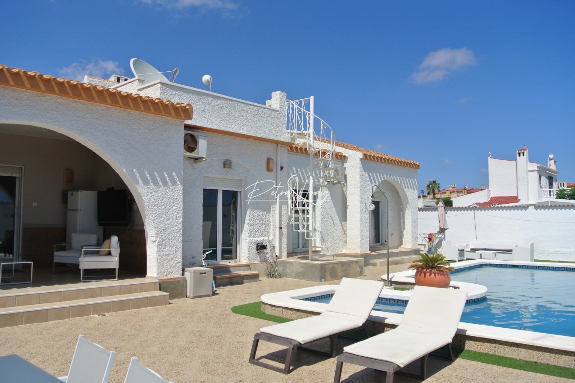 Resales - Villa - Playa Flamenca