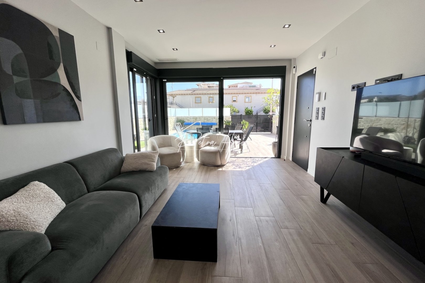 Resales - Villa - Punta Prima