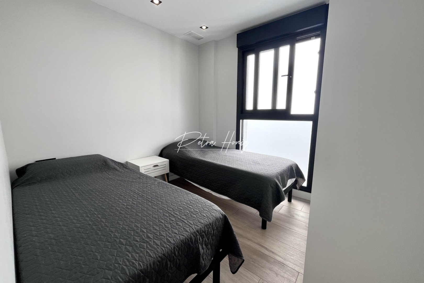 Resales - Villa - Punta Prima