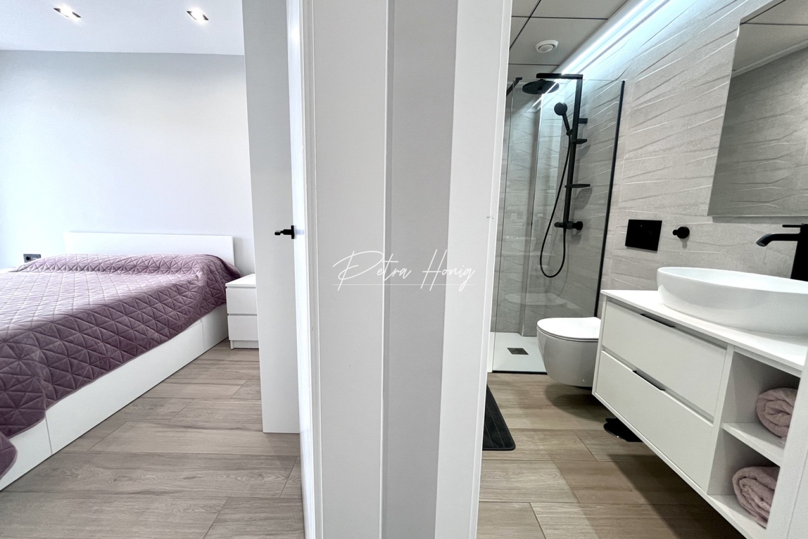 Resales - Villa - Punta Prima