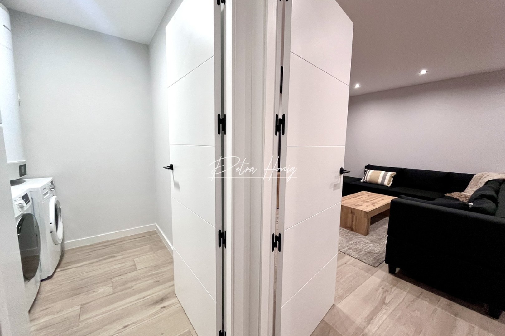 Resales - Villa - Punta Prima