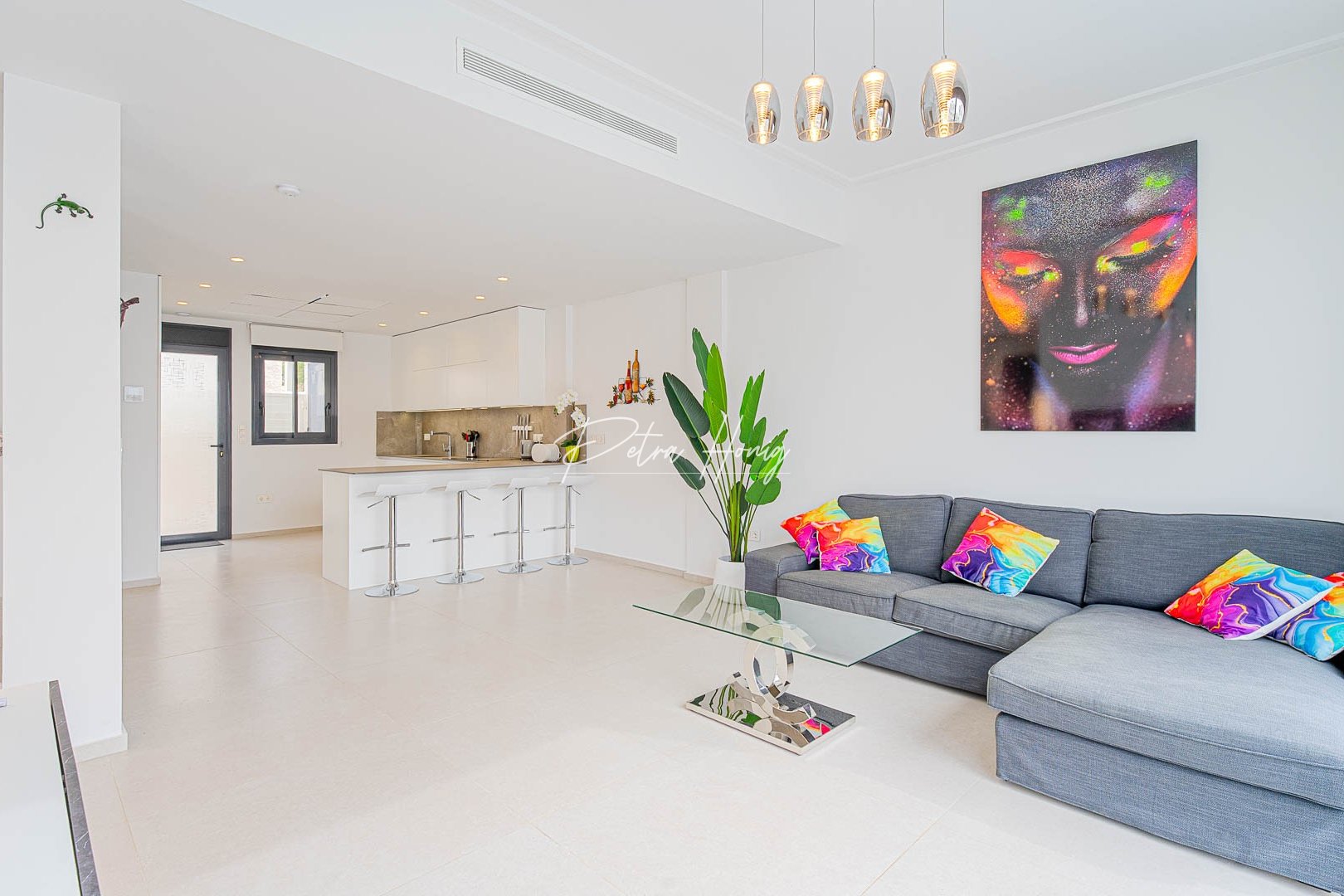 Resales - Villa - Punta Prima