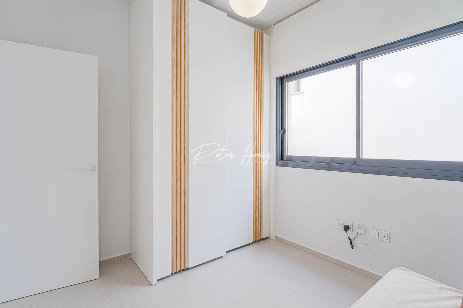 Resales - Villa - Punta Prima