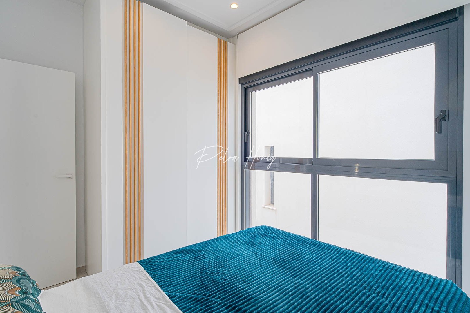 Resales - Villa - Punta Prima