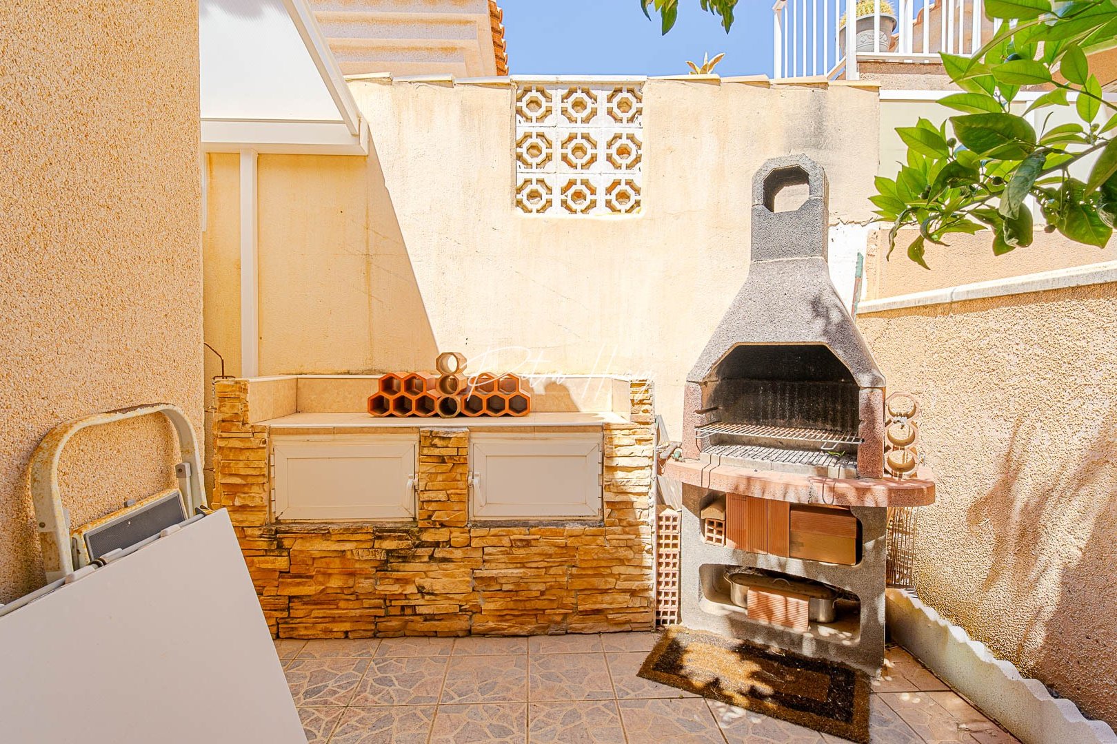 Resales - Villa - Punta Prima