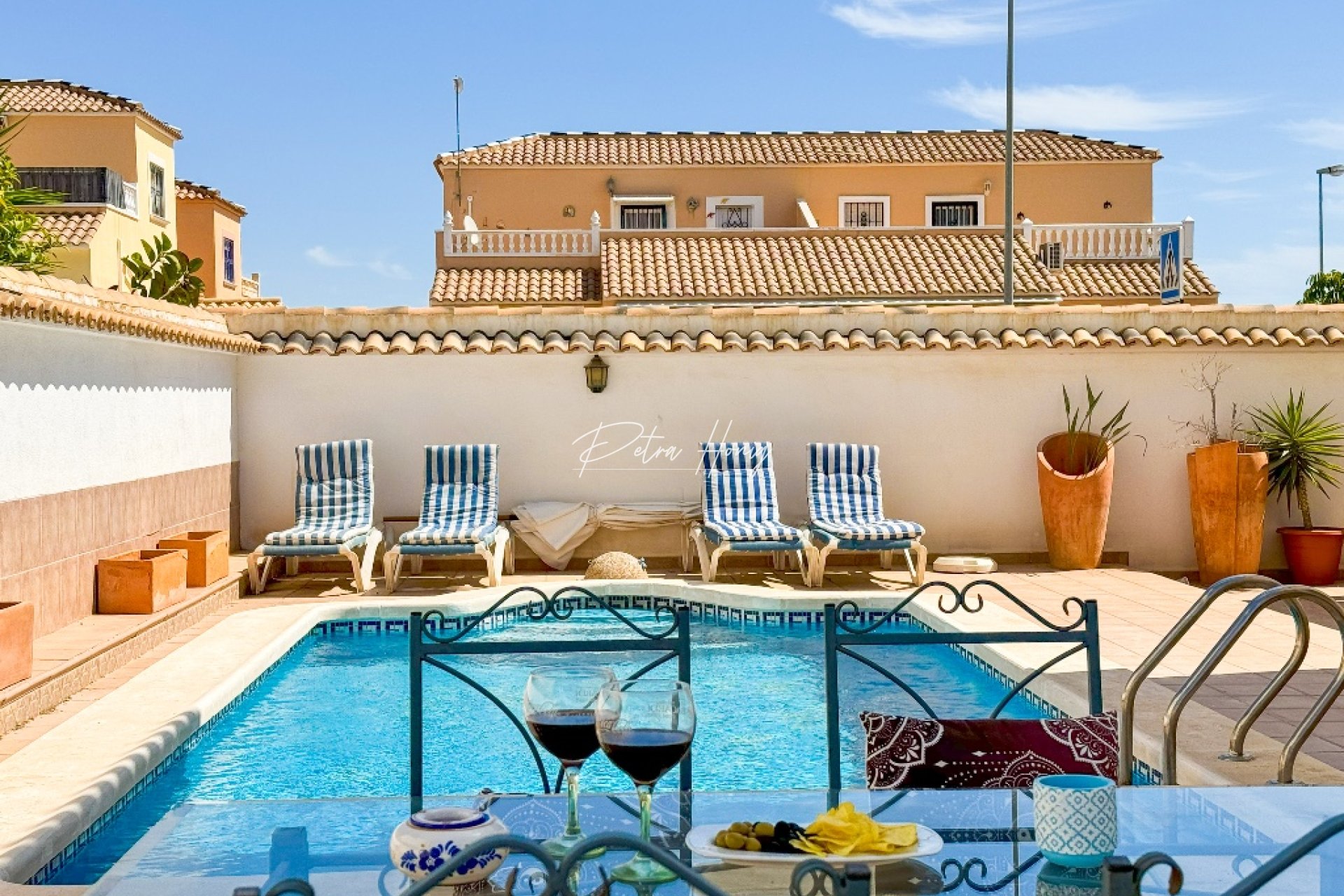 Resales - Villa - Punta Prima