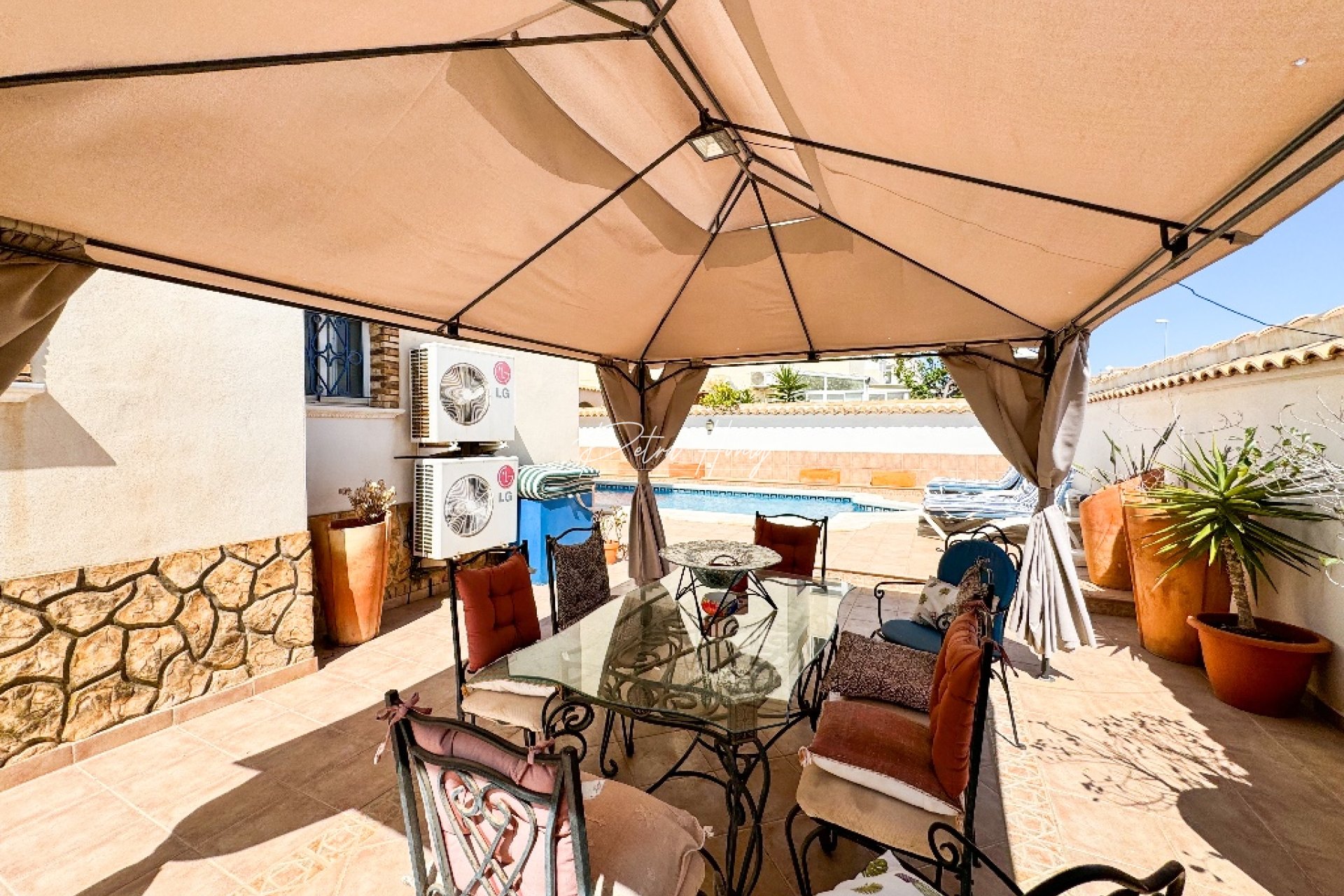Resales - Villa - Punta Prima