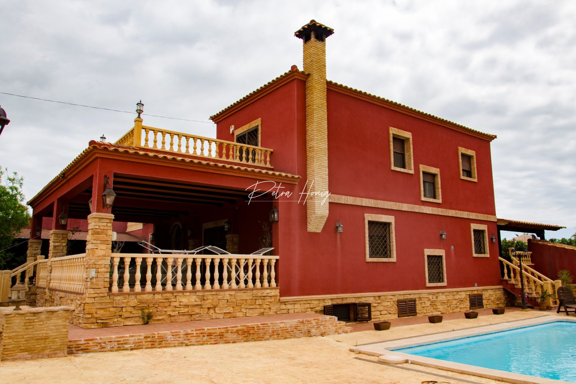 Resales - Villa - San Luis