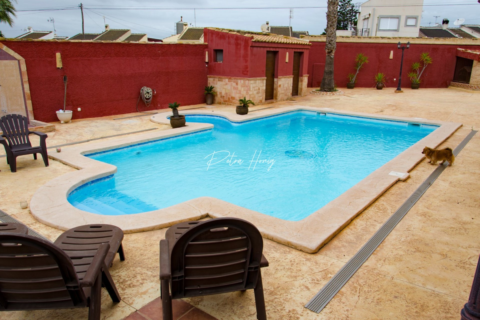 Resales - Villa - San Luis