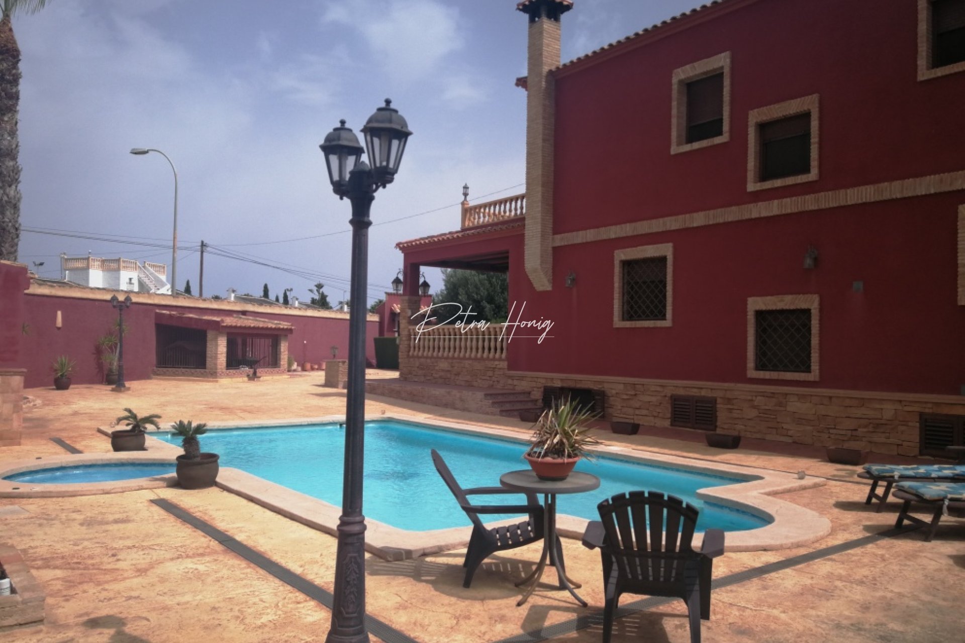 Resales - Villa - San Luis
