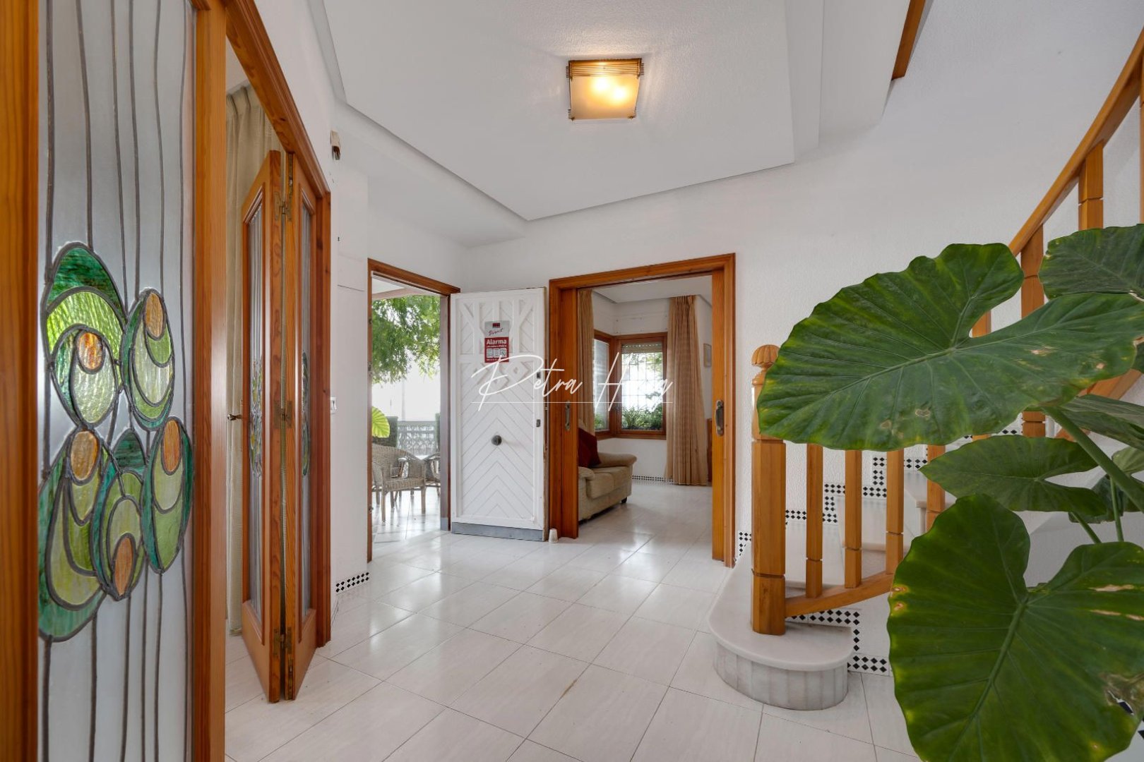 Resales - Villa - Santa Pola