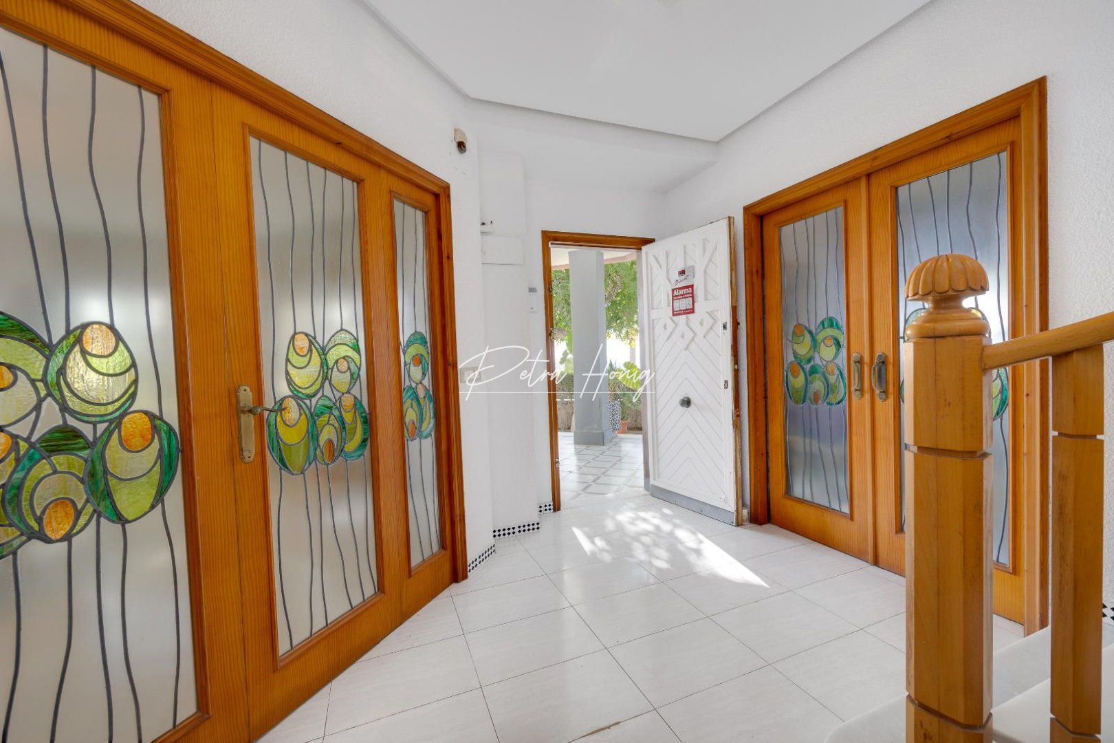 Resales - Villa - Santa Pola
