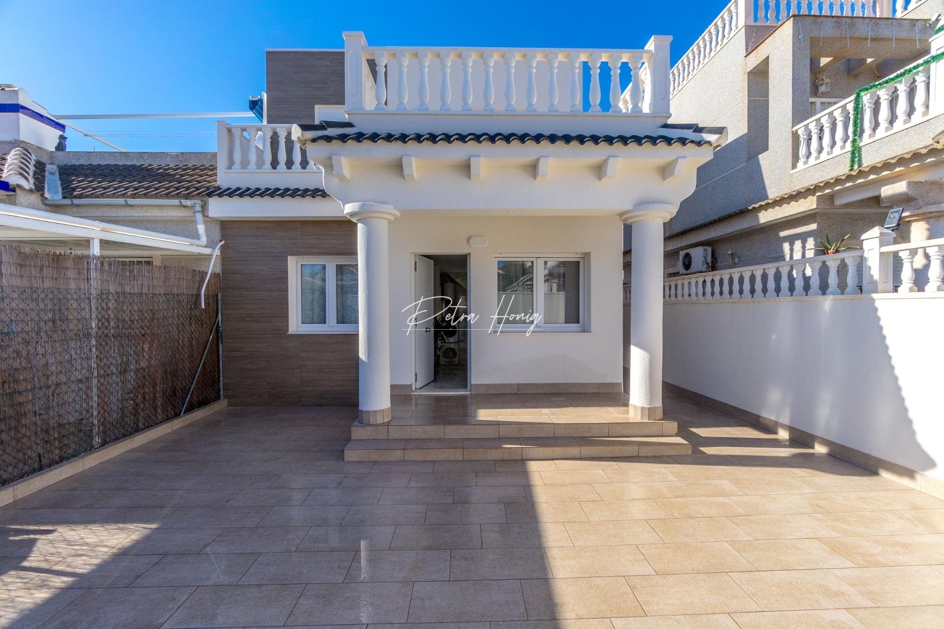 Resales - Villa - Torrevieja - El Chaparral